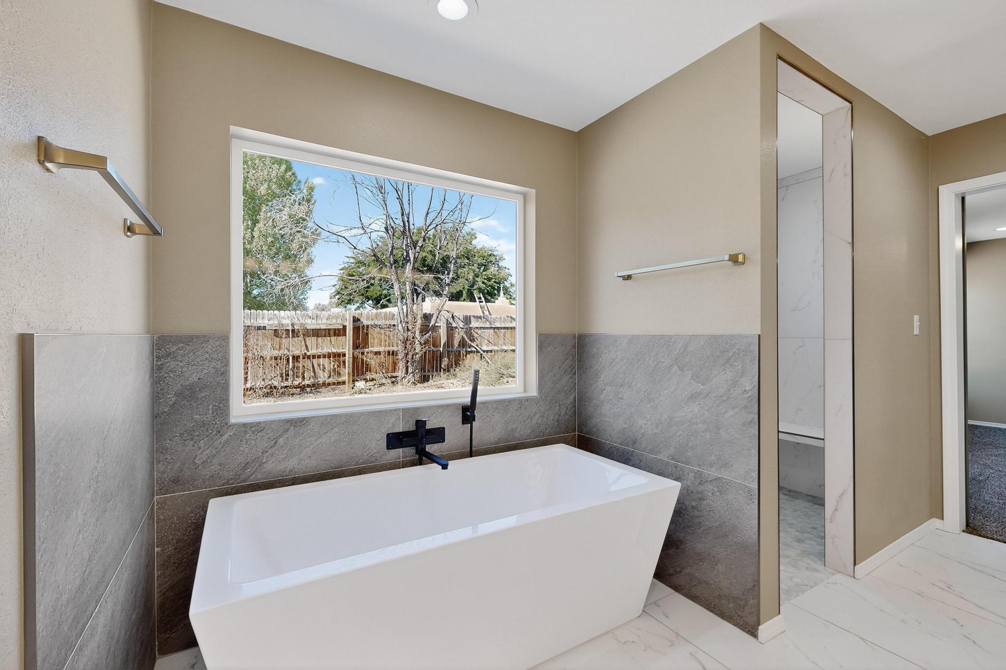 1135 Lillie Drive