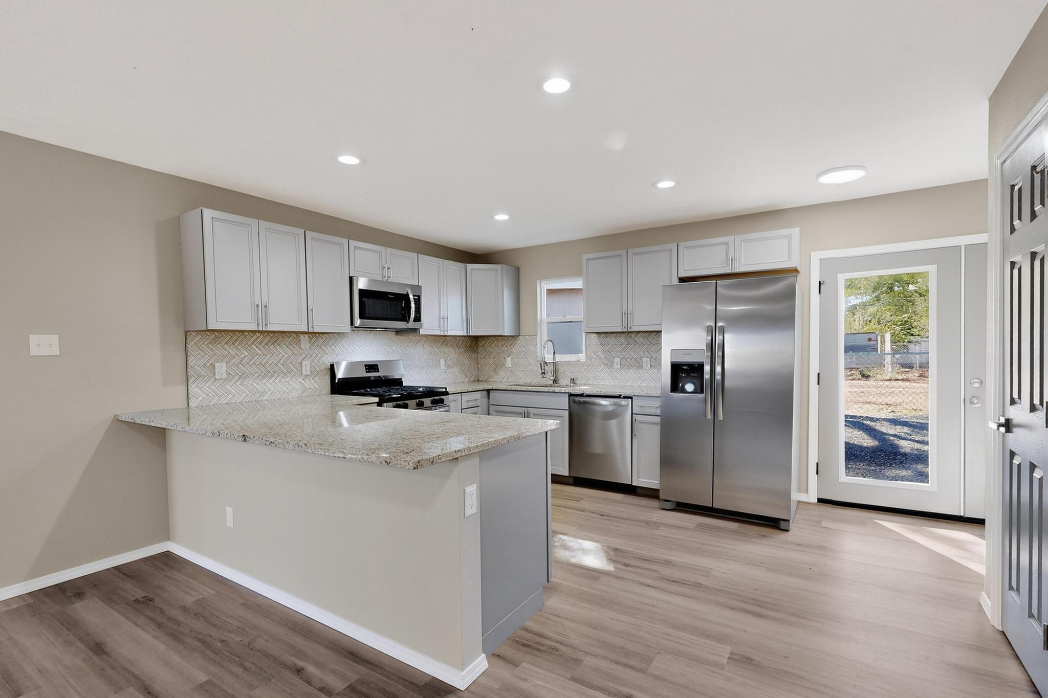 1135 Lillie Drive