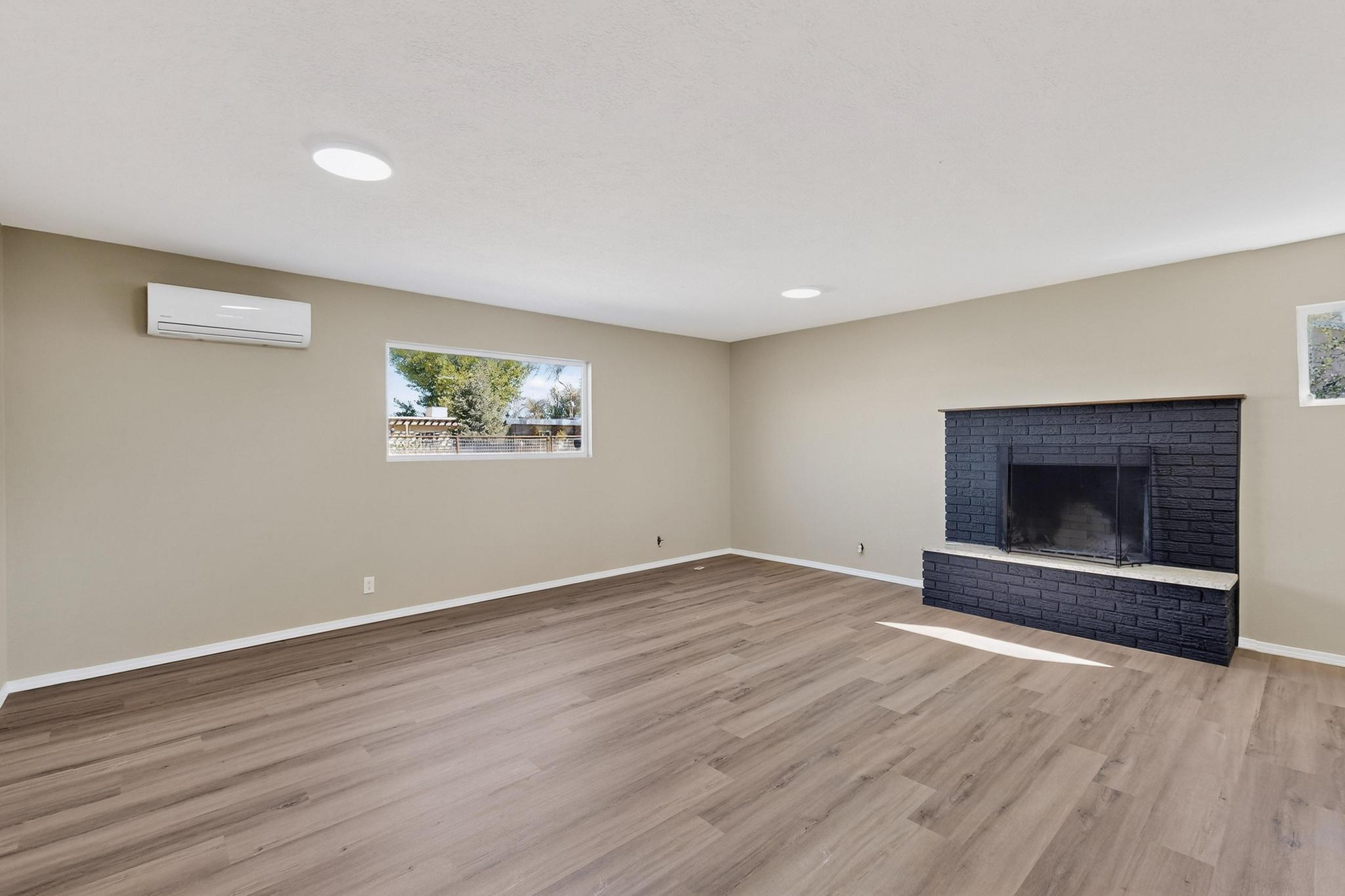 1135 Lillie Drive