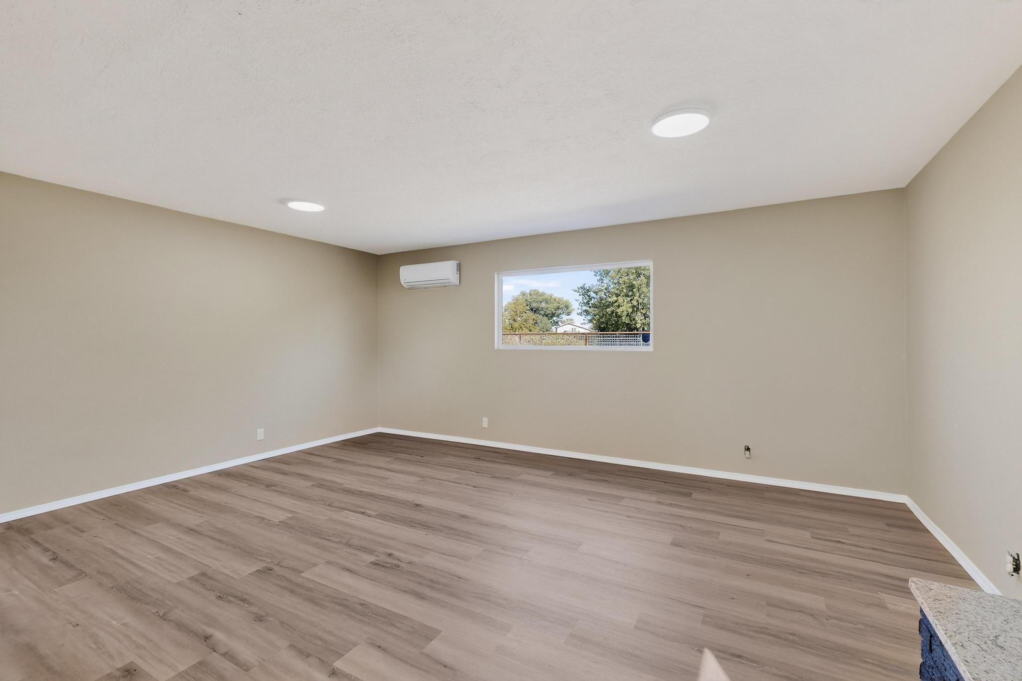 1135 Lillie Drive