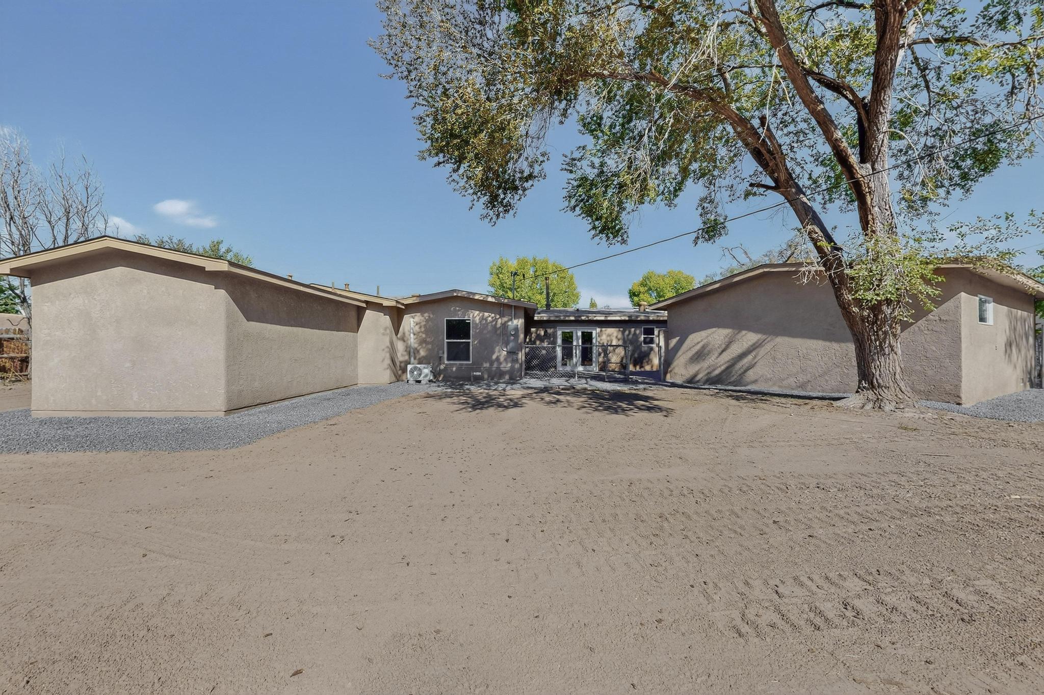 1135 Lillie Drive