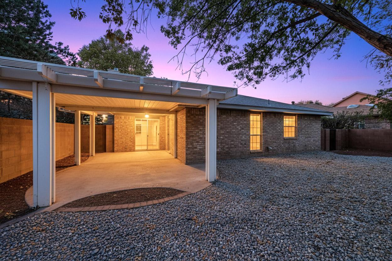 4612 Lobelia Road NW