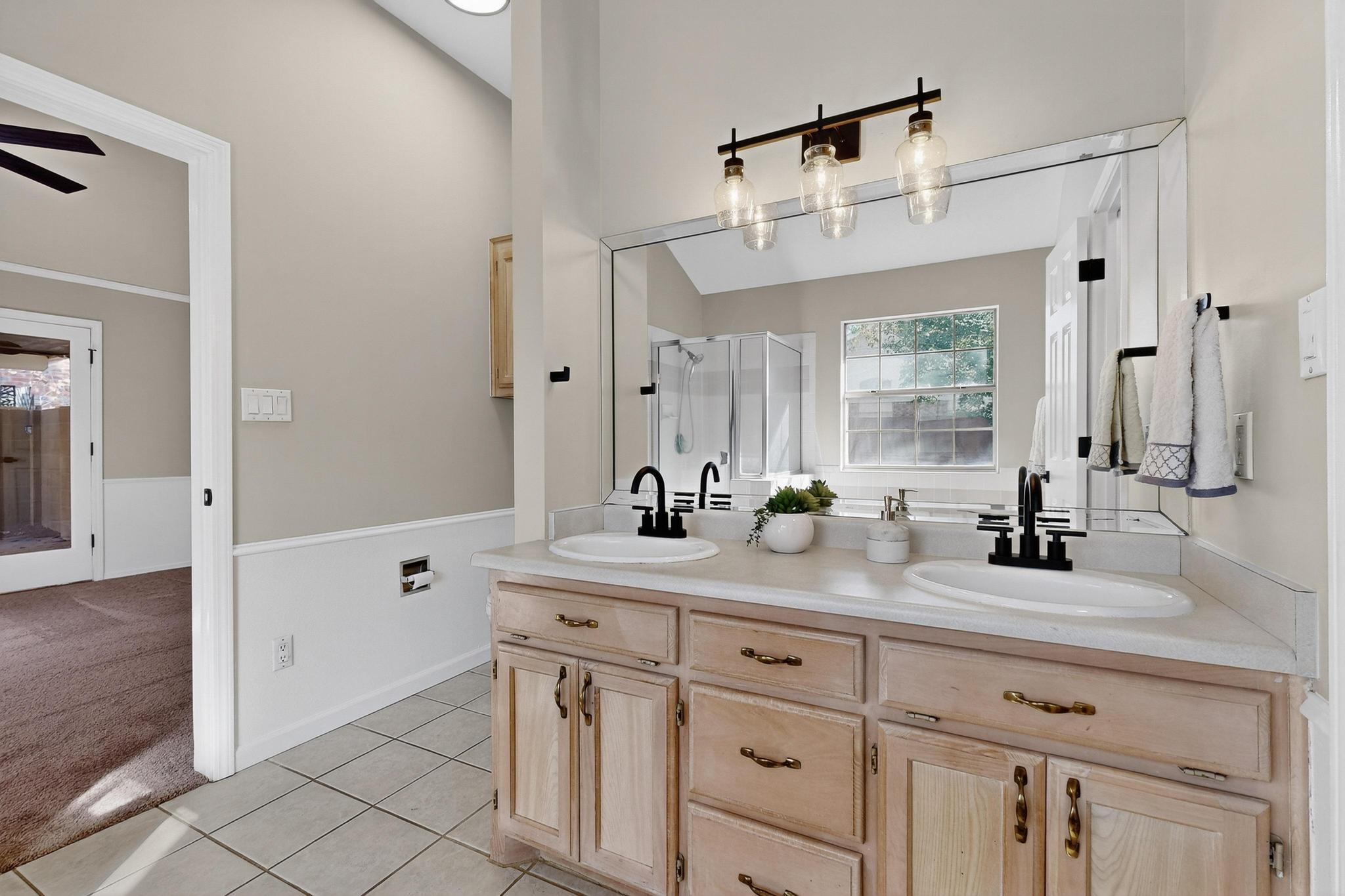 4612 Lobelia Road NW