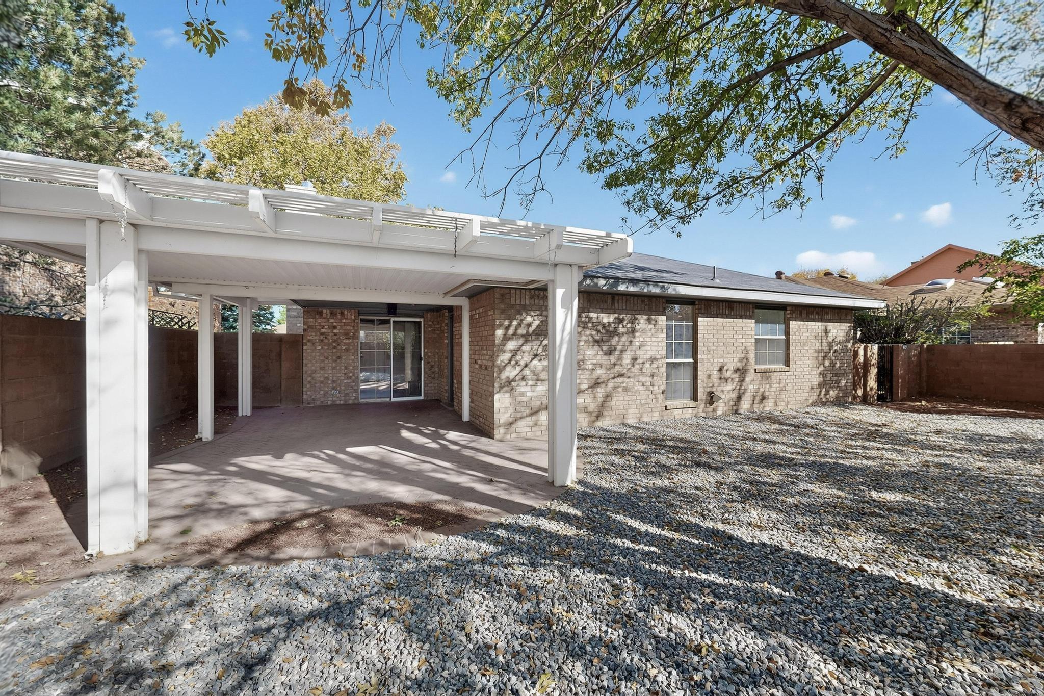 4612 Lobelia Road NW