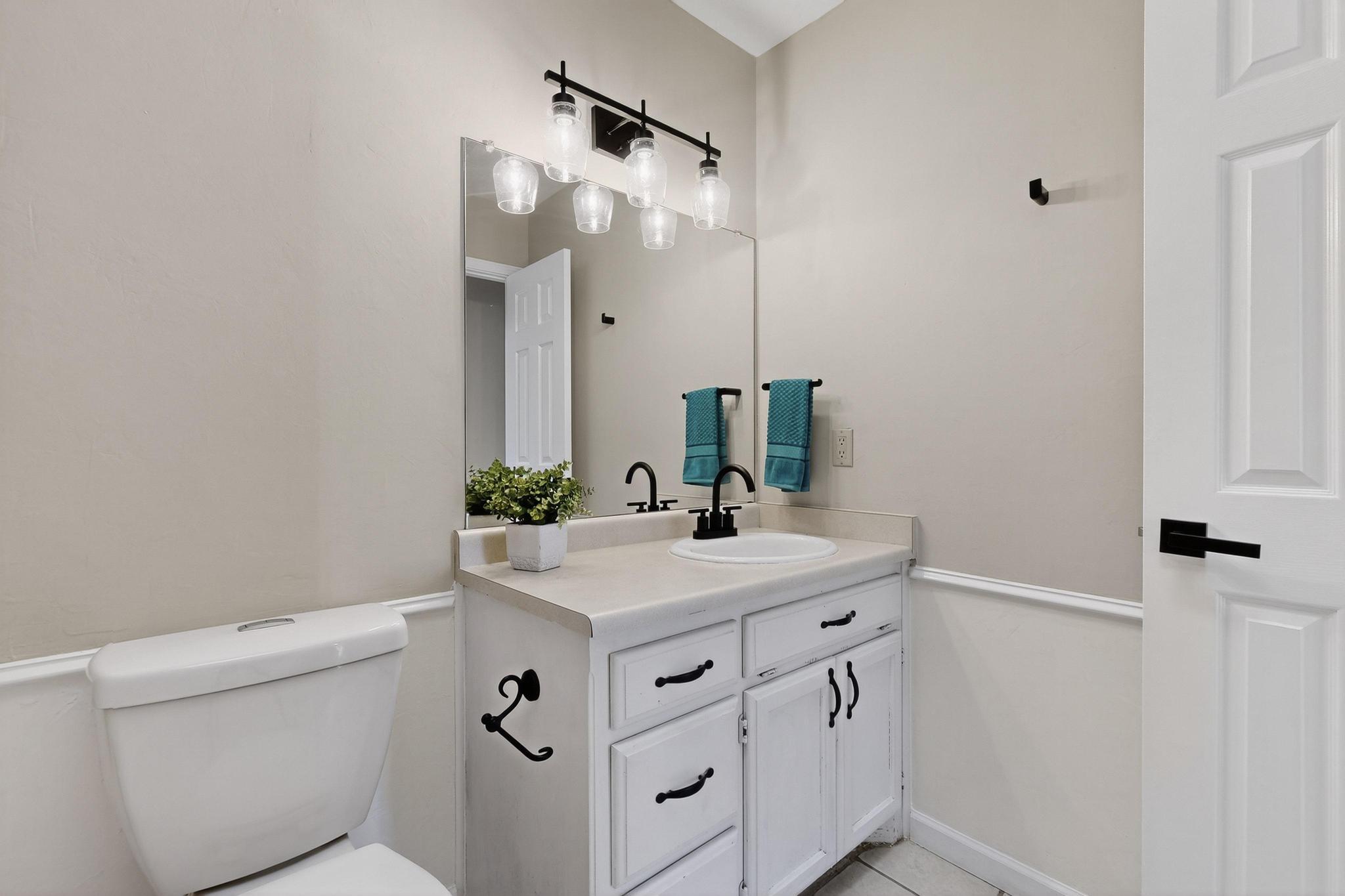 4612 Lobelia Road NW