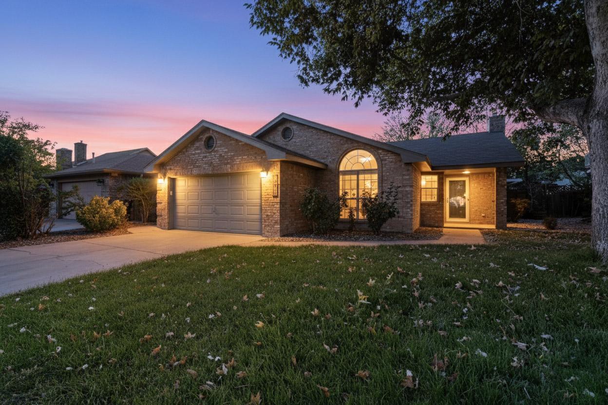 4612 Lobelia Road NW