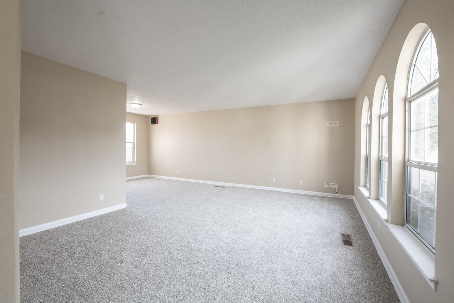 10516 Calle Sombra NW