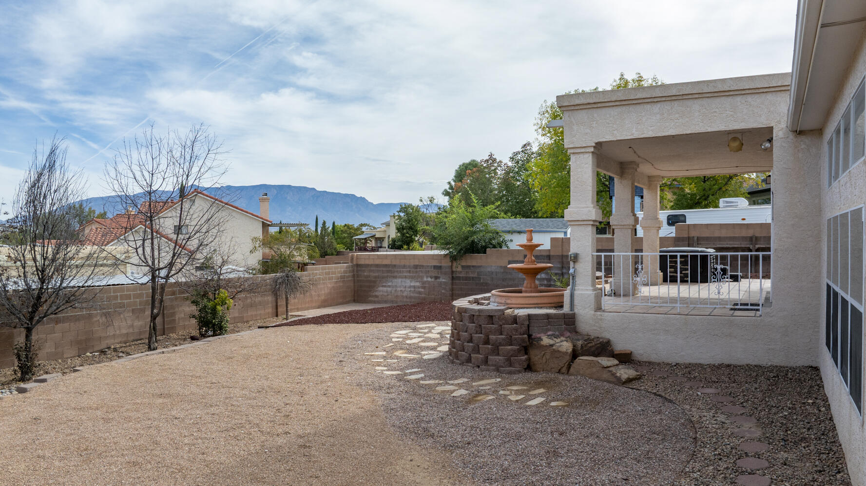 10516 Calle Sombra NW