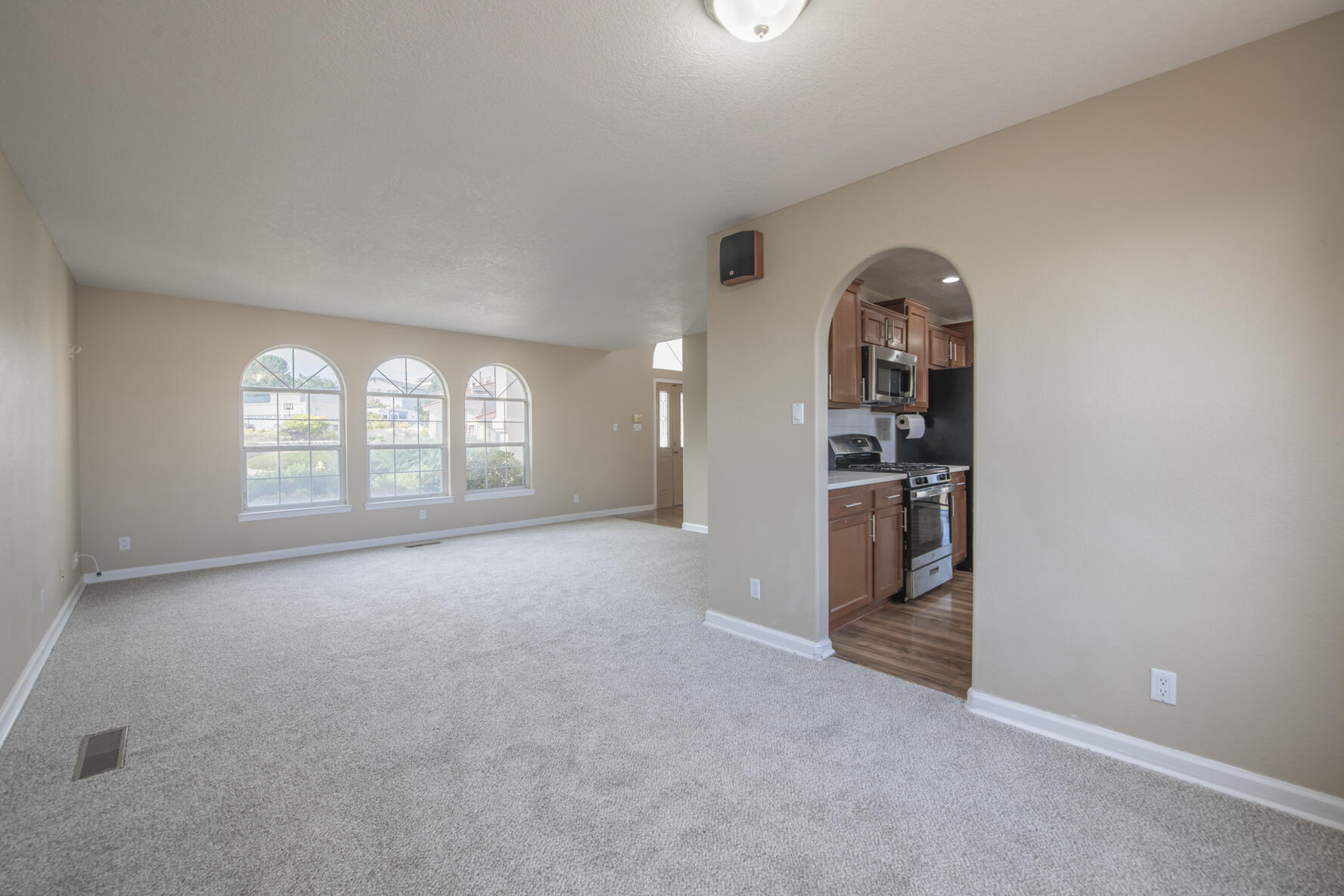 10516 Calle Sombra NW