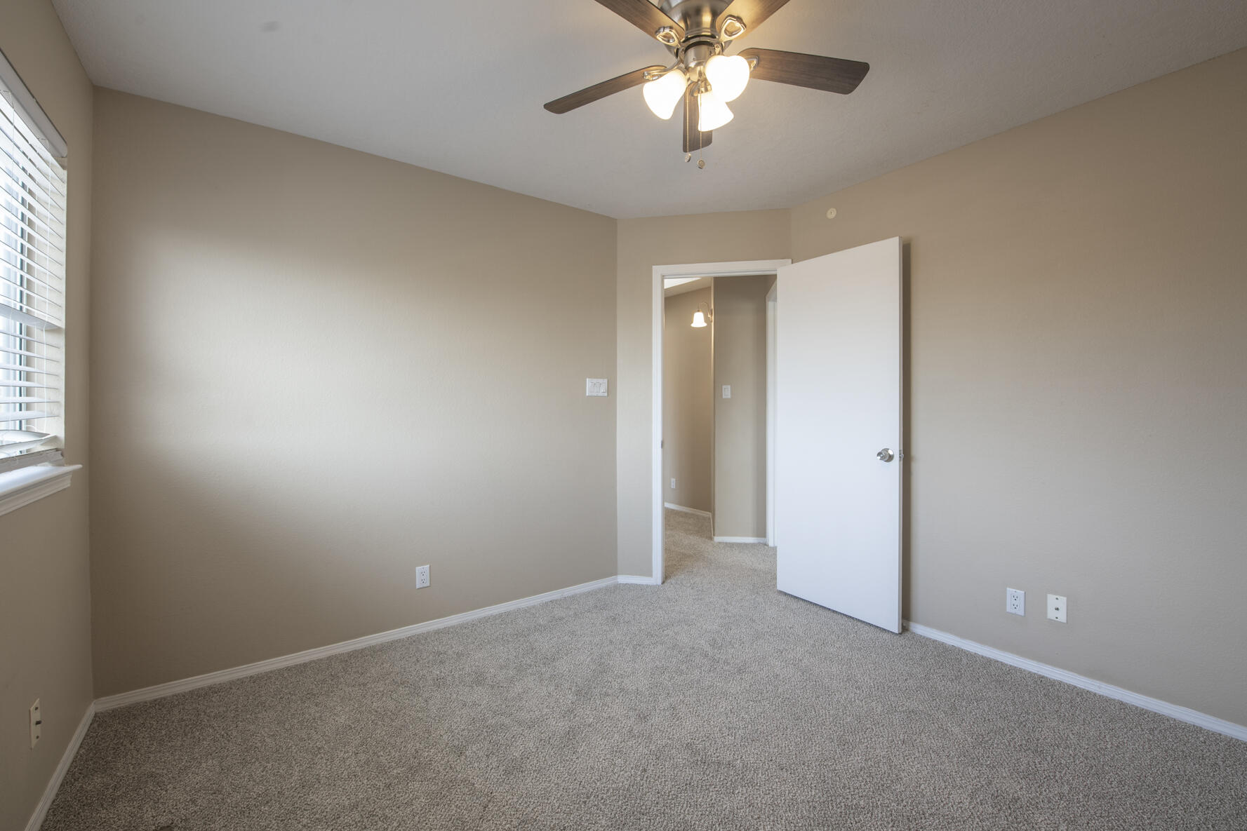 10516 Calle Sombra NW