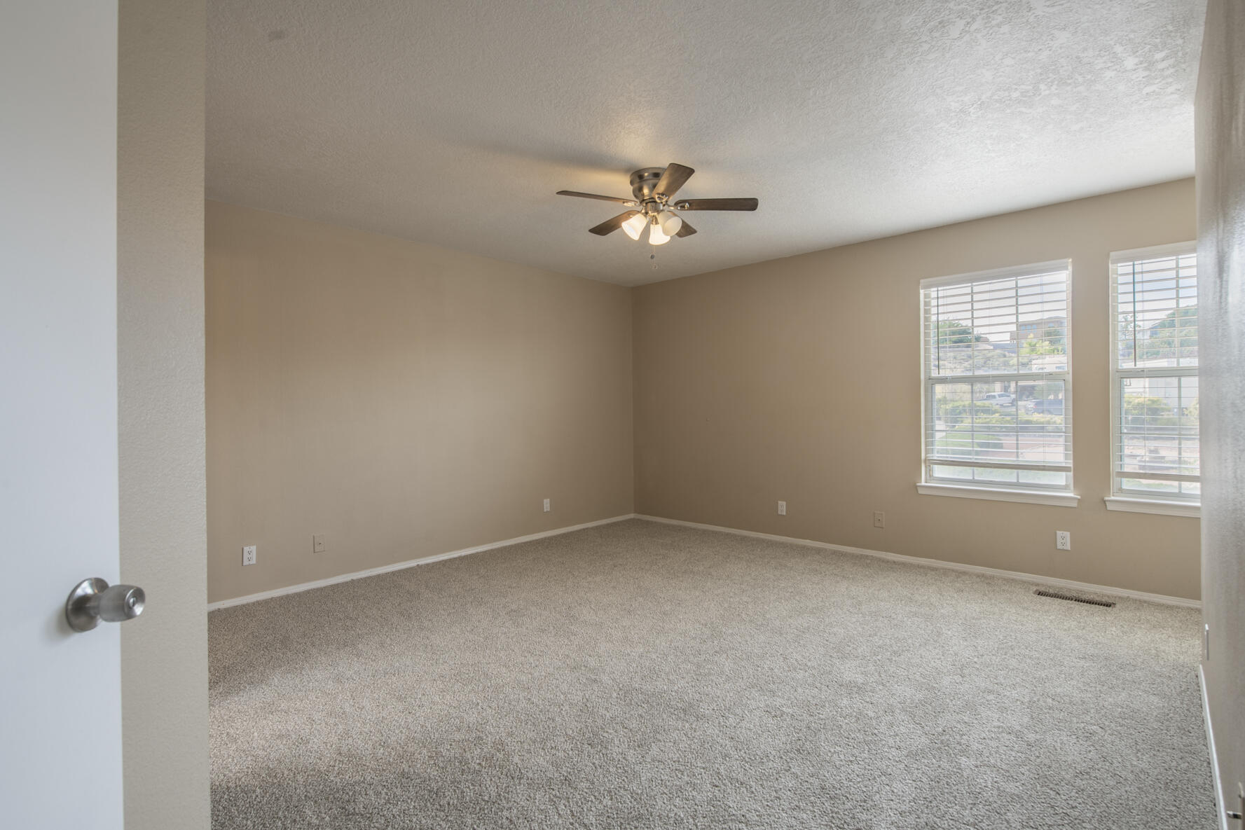 10516 Calle Sombra NW