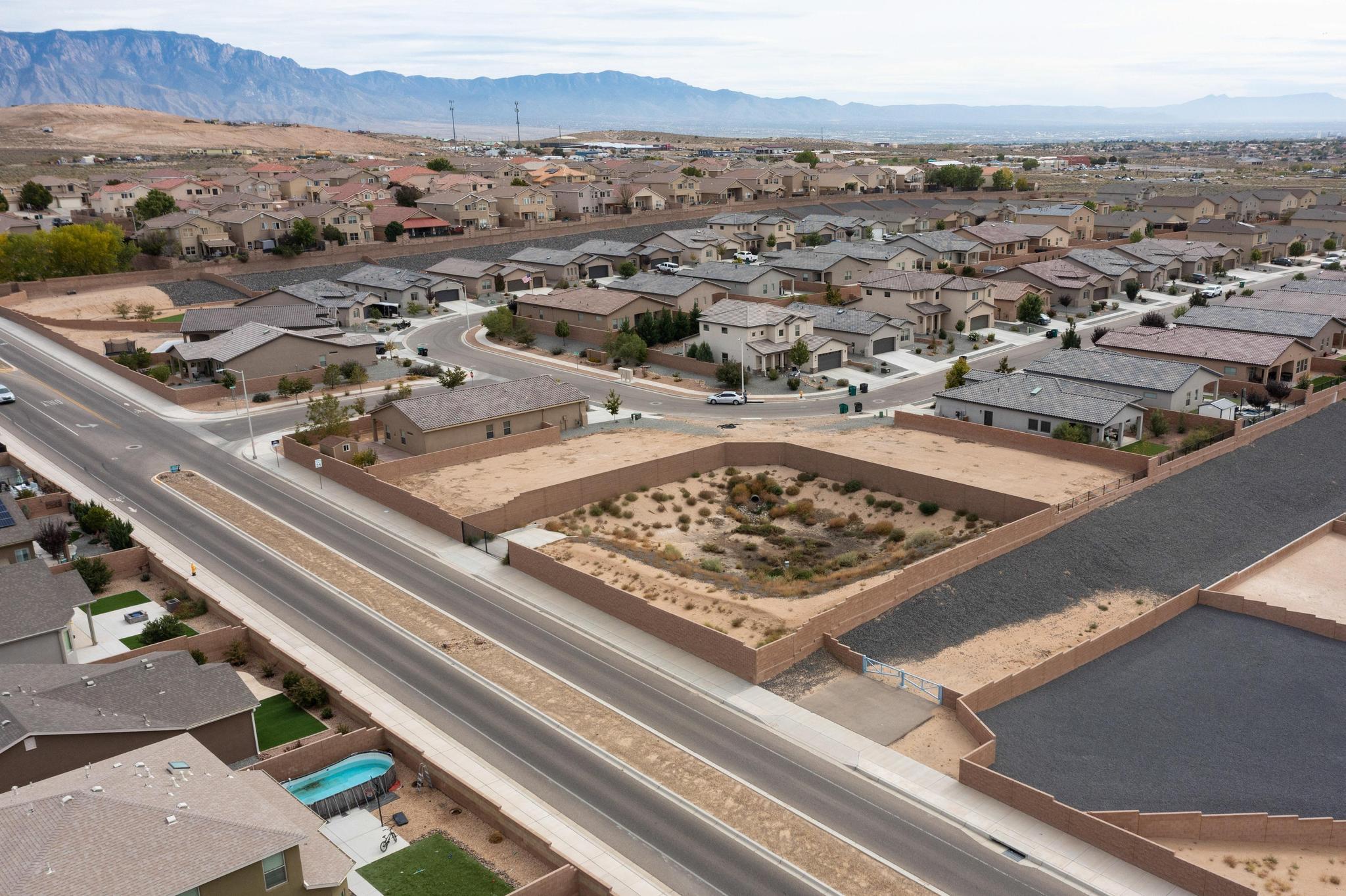 1211 Grace Street NE