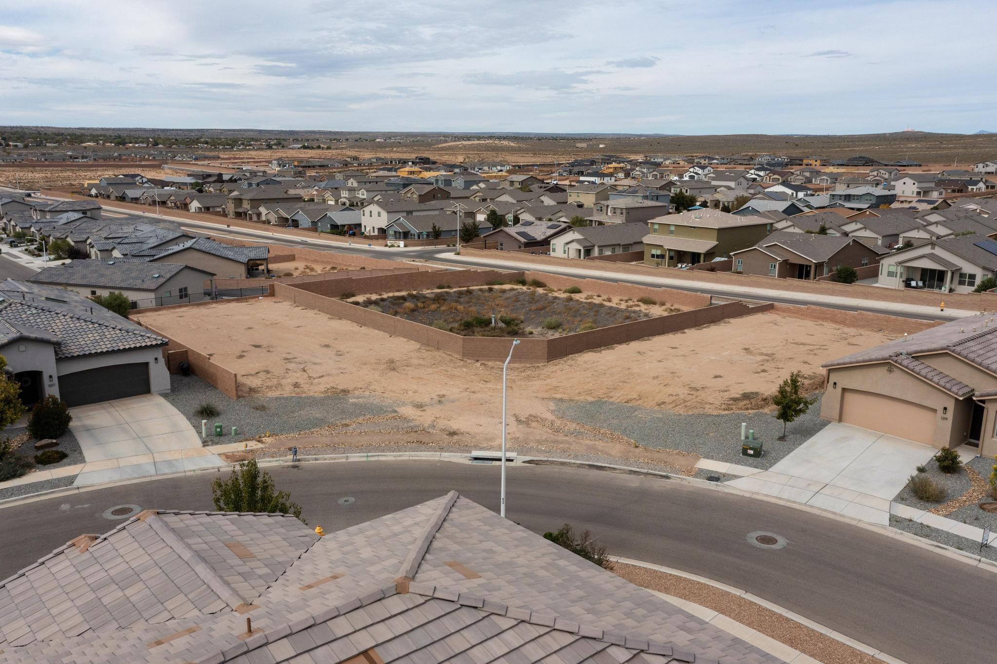 1211 Grace Street NE