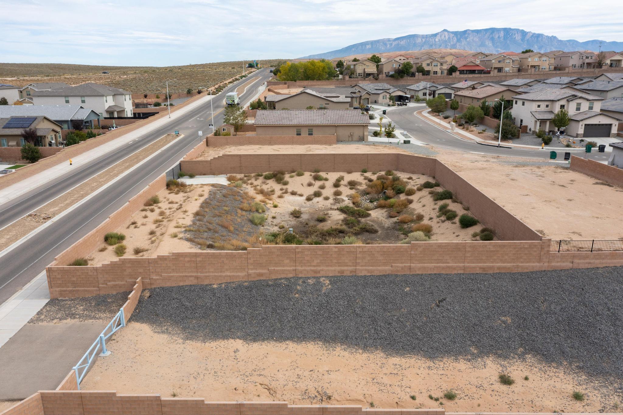 1211 Grace Street NE