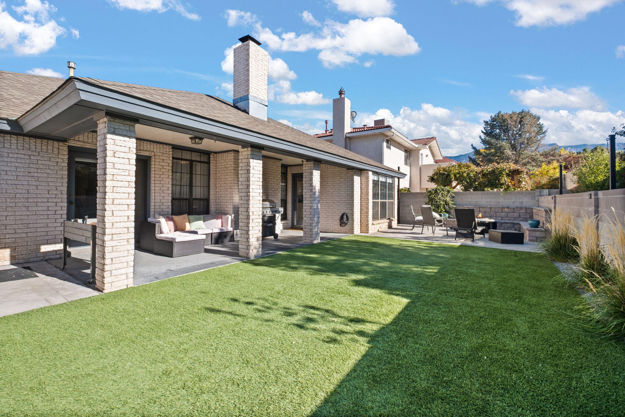 7728 Jacobo Drive NE