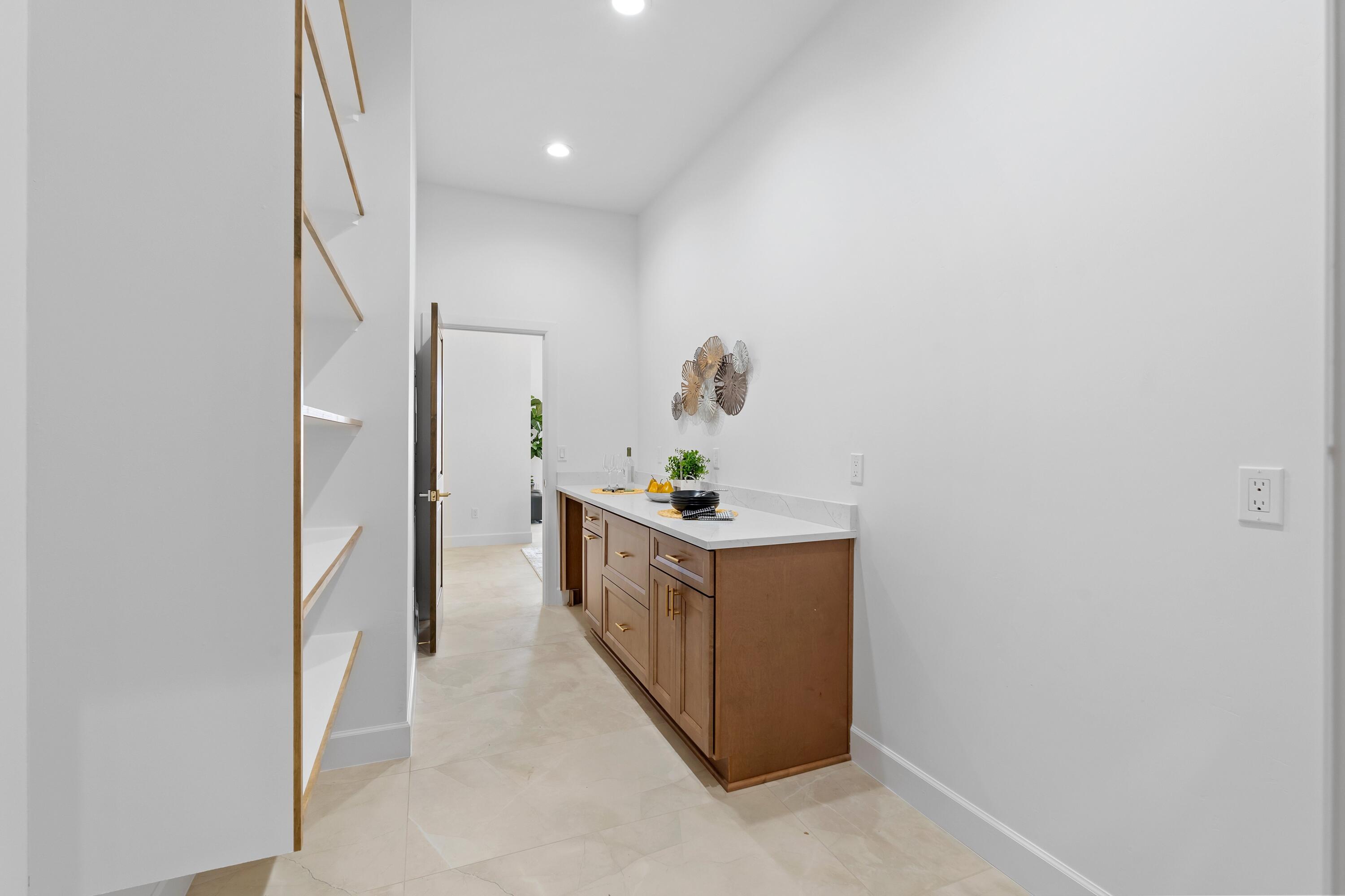 2021 Santa Ana Road NE