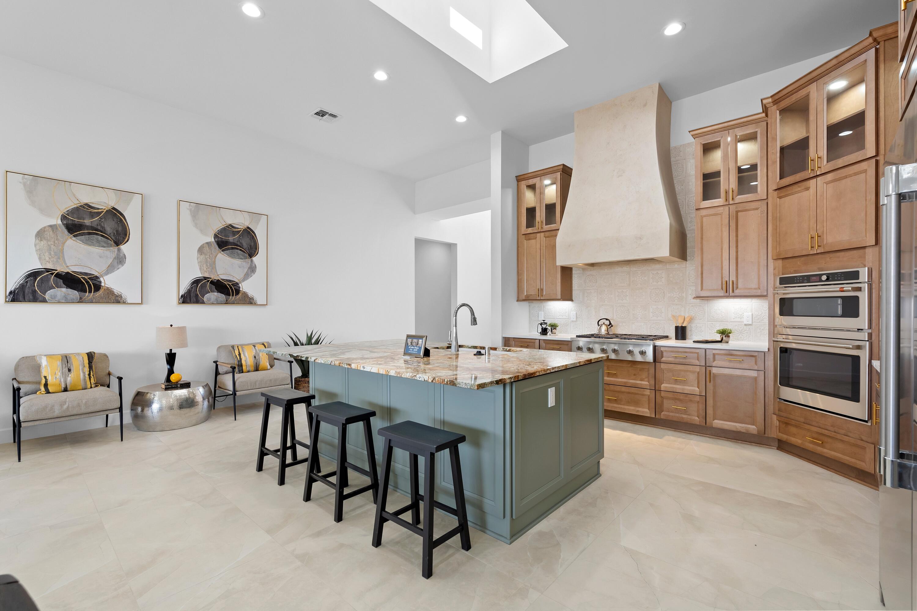 2021 Santa Ana Road NE