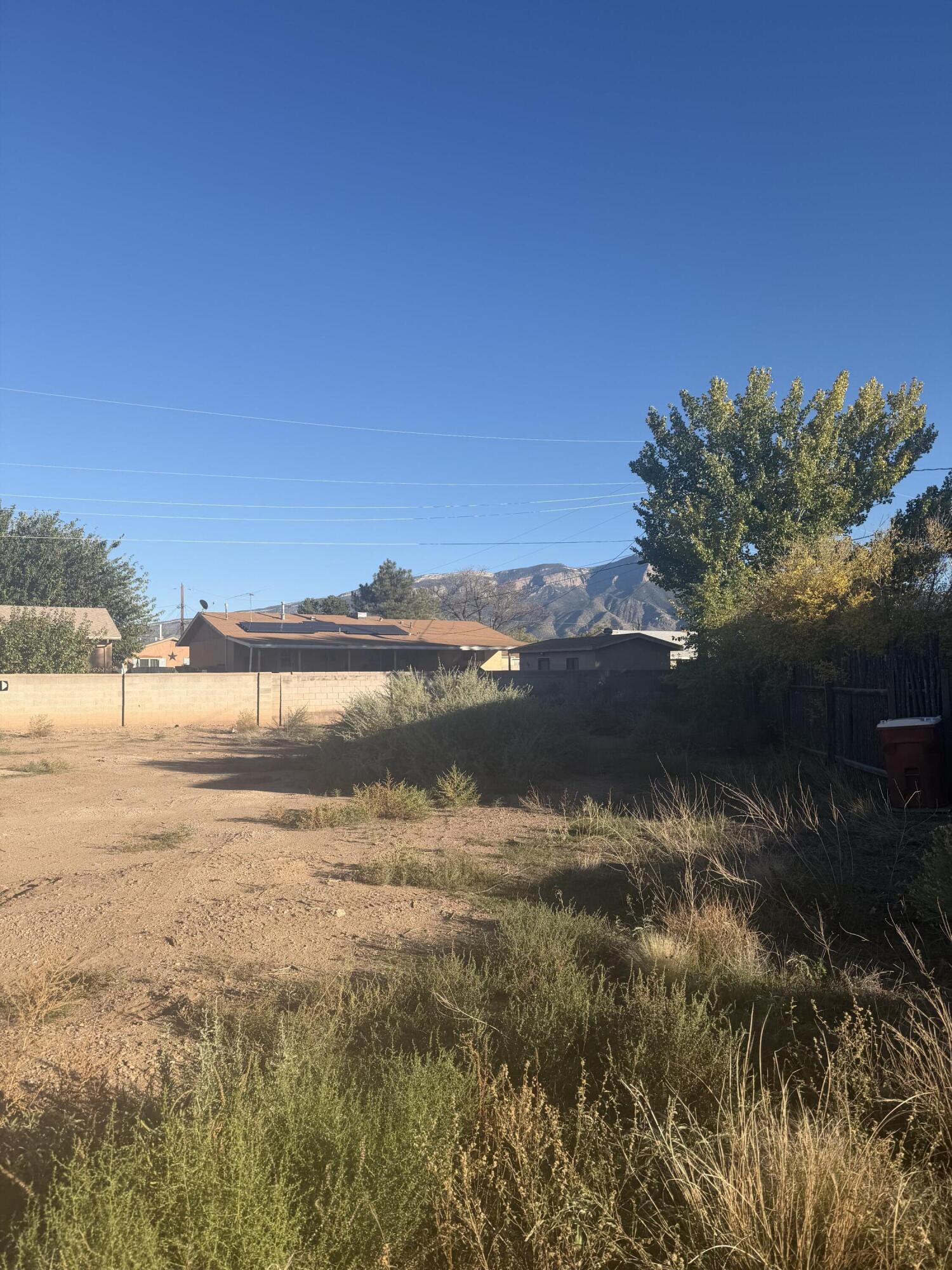 548 Avenida Encantada