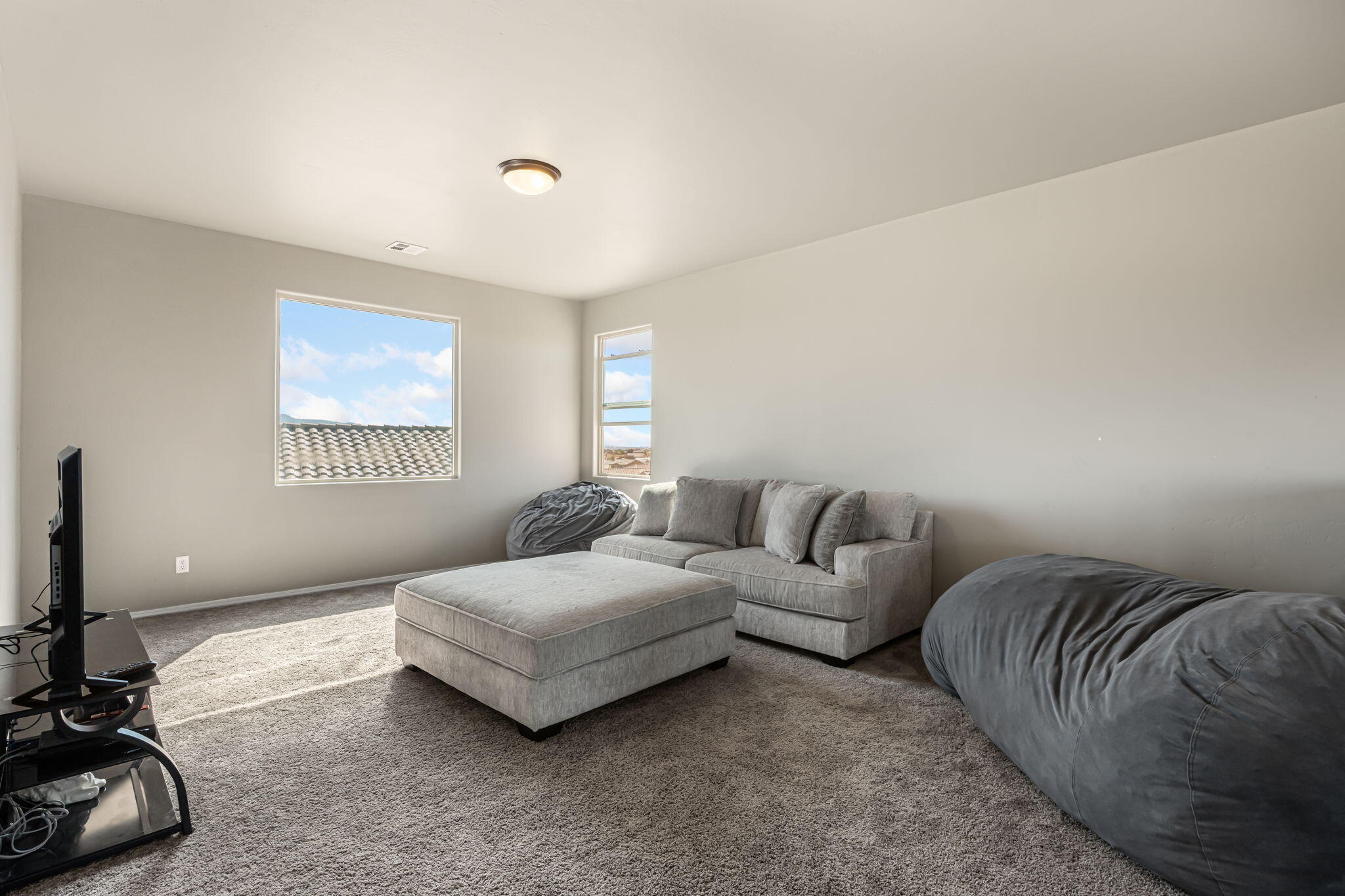 7002 Crystal Drive NE