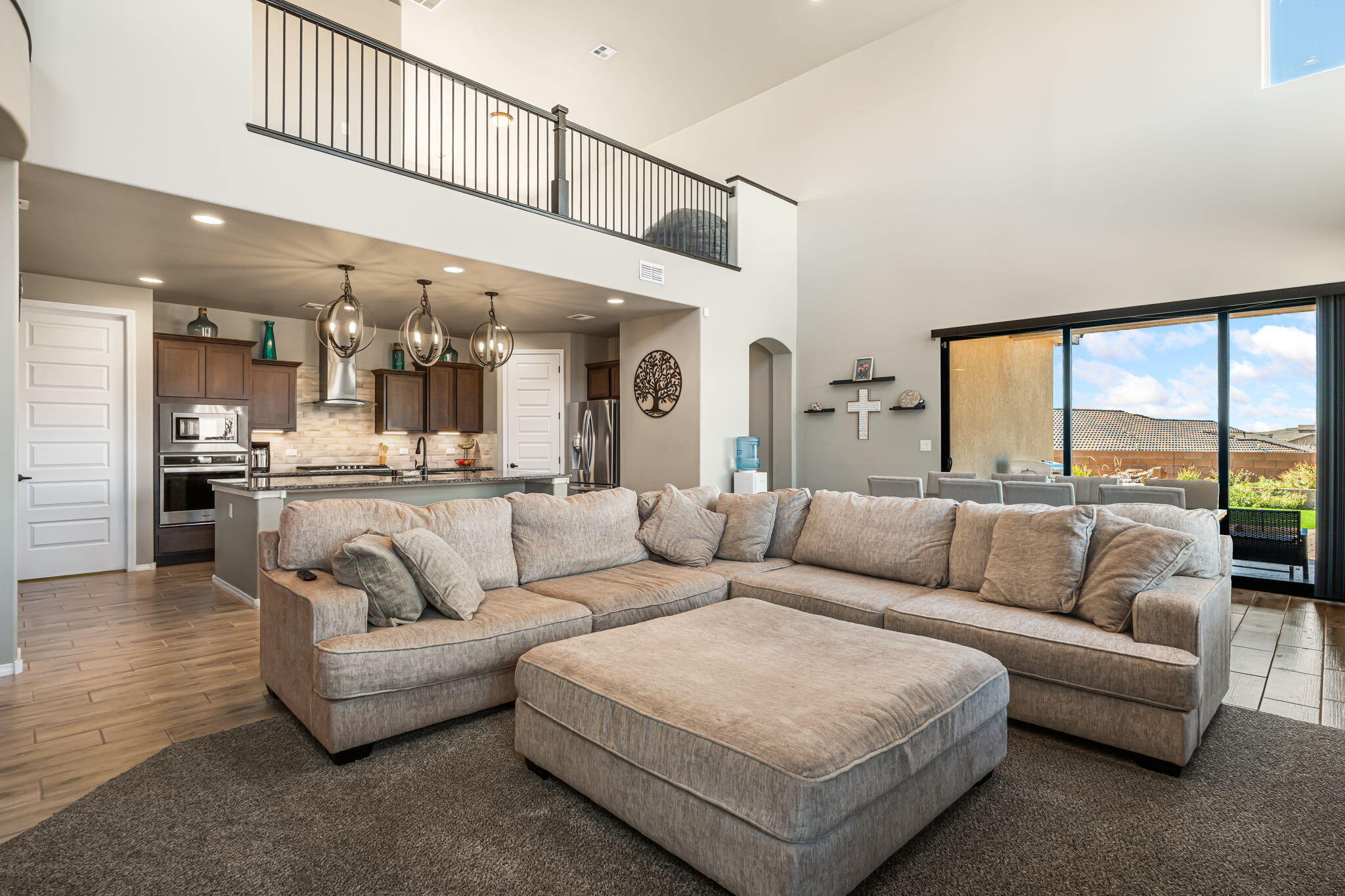 7002 Crystal Drive NE