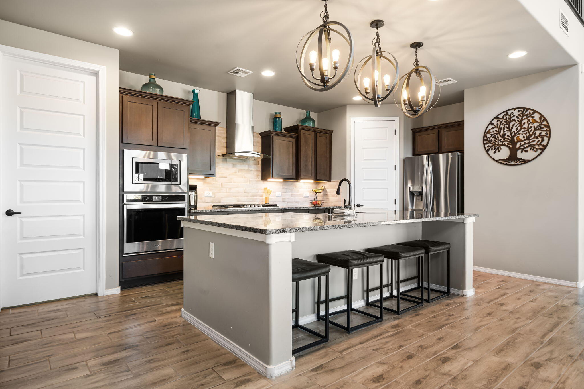 7002 Crystal Drive NE