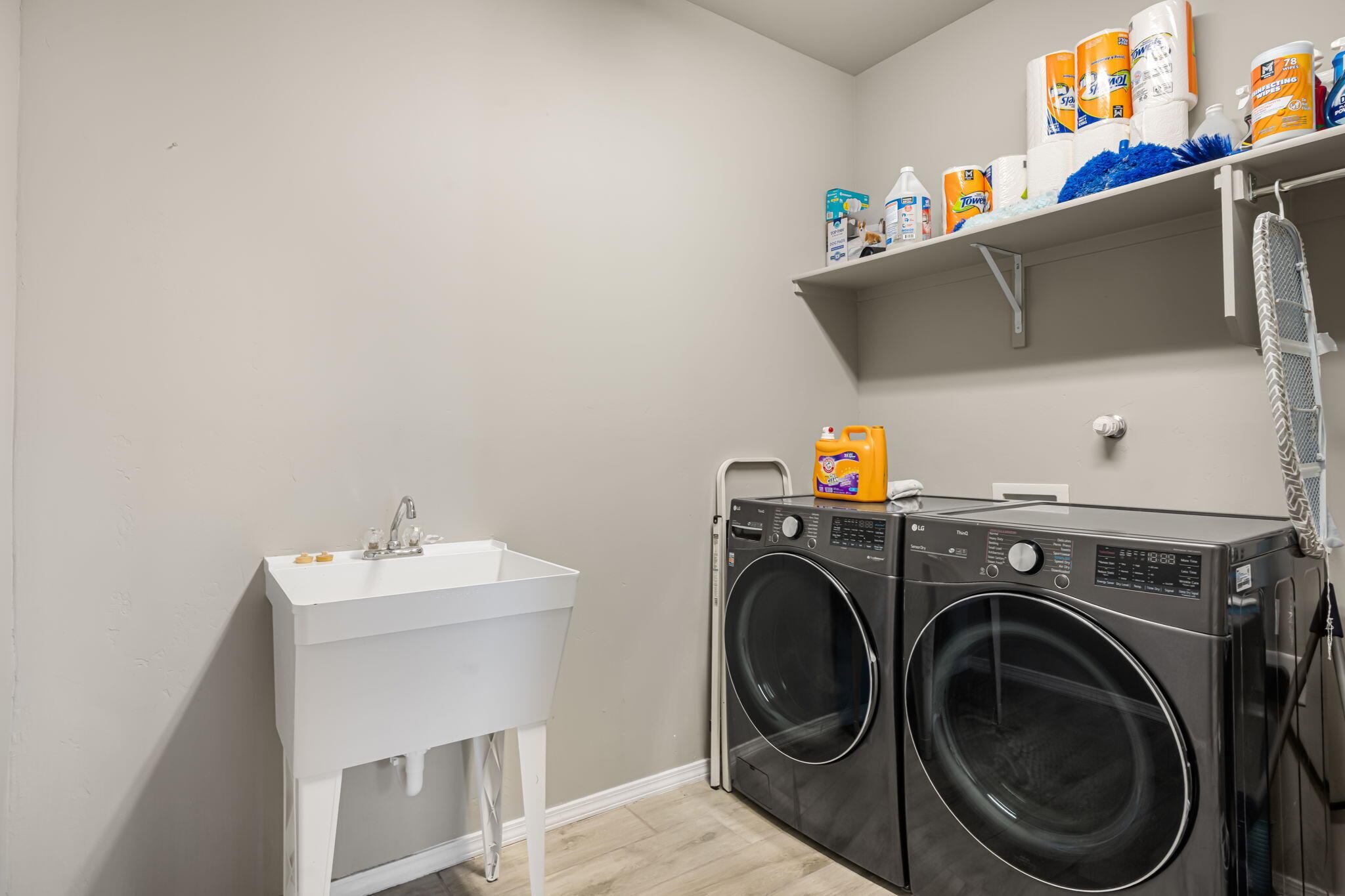 7002 Crystal Drive NE