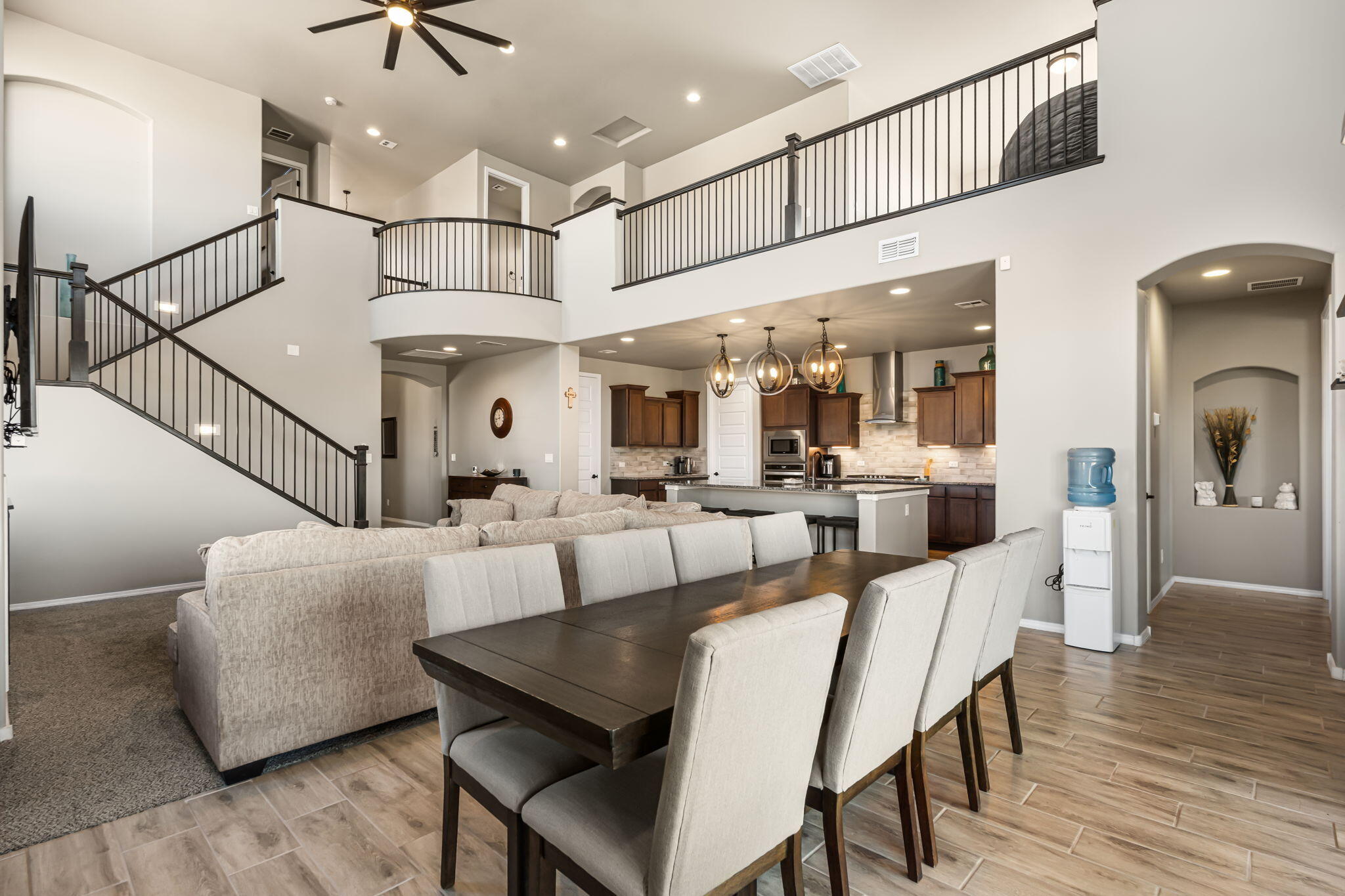 7002 Crystal Drive NE