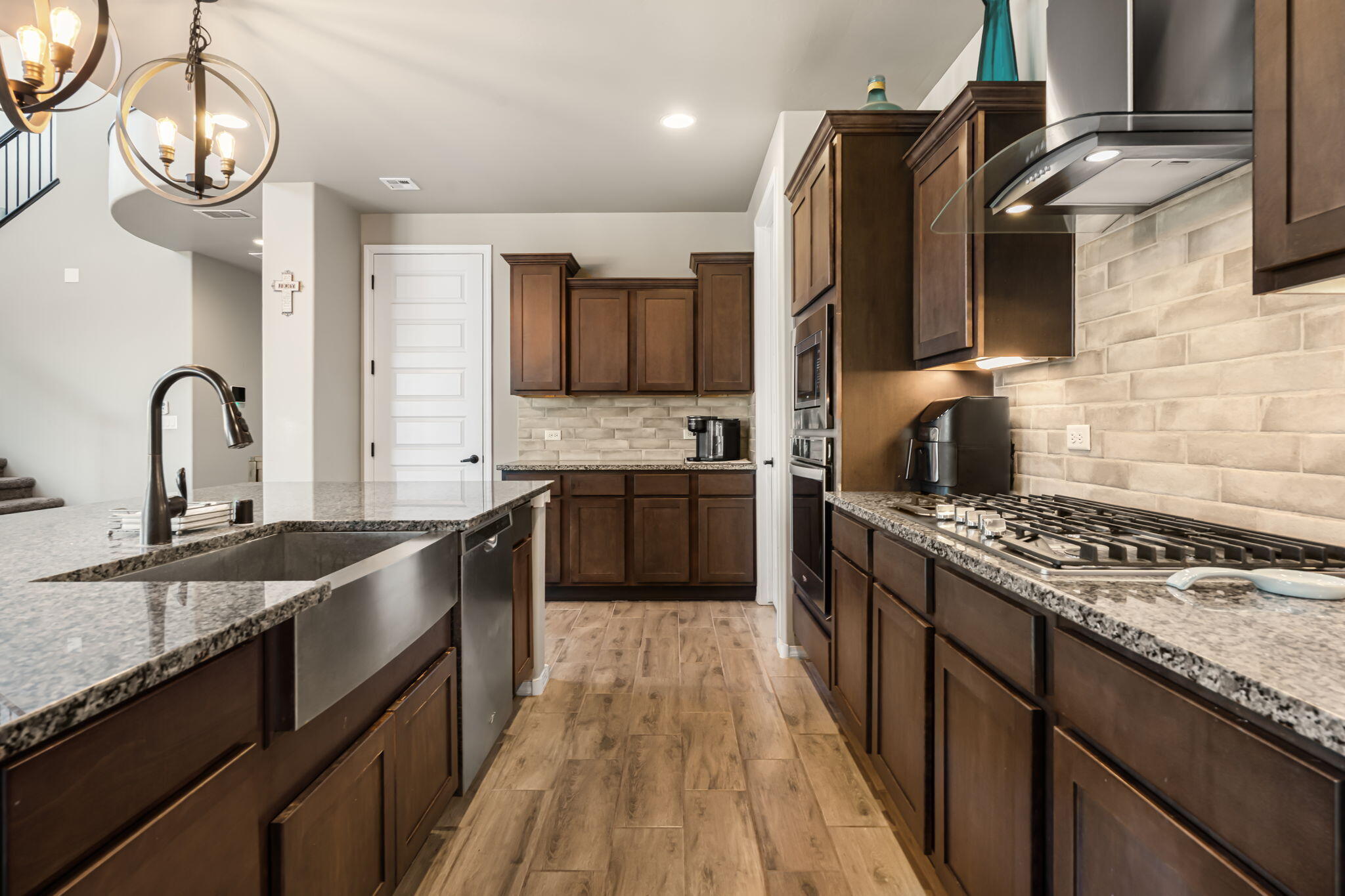 7002 Crystal Drive NE