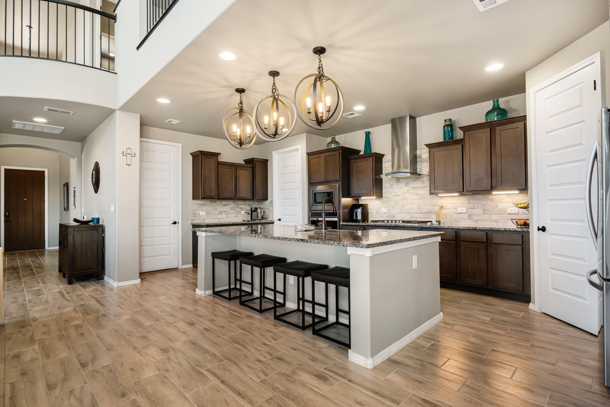 7002 Crystal Drive NE