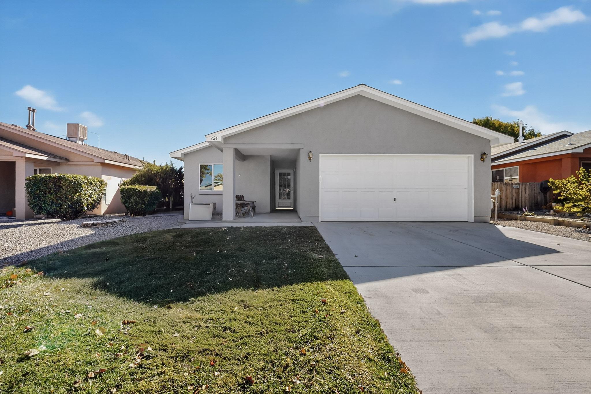 924 Perry Meadows Drive NE