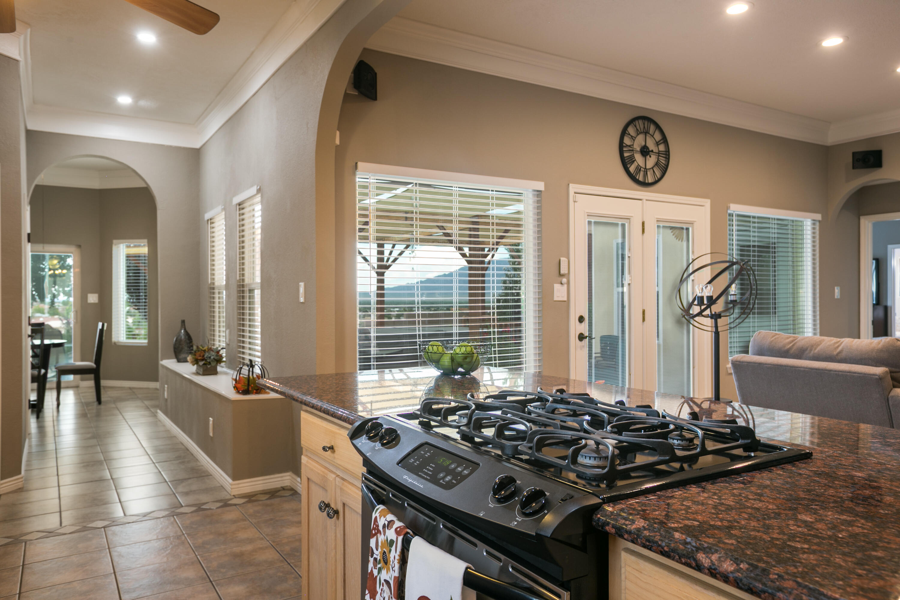 10120 SIERRA HILL Drive NW