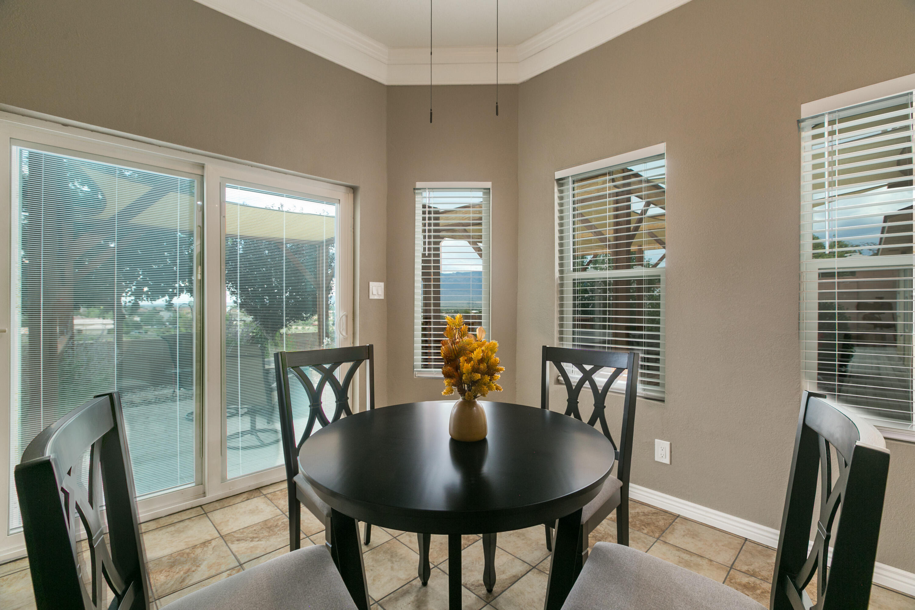 10120 SIERRA HILL Drive NW