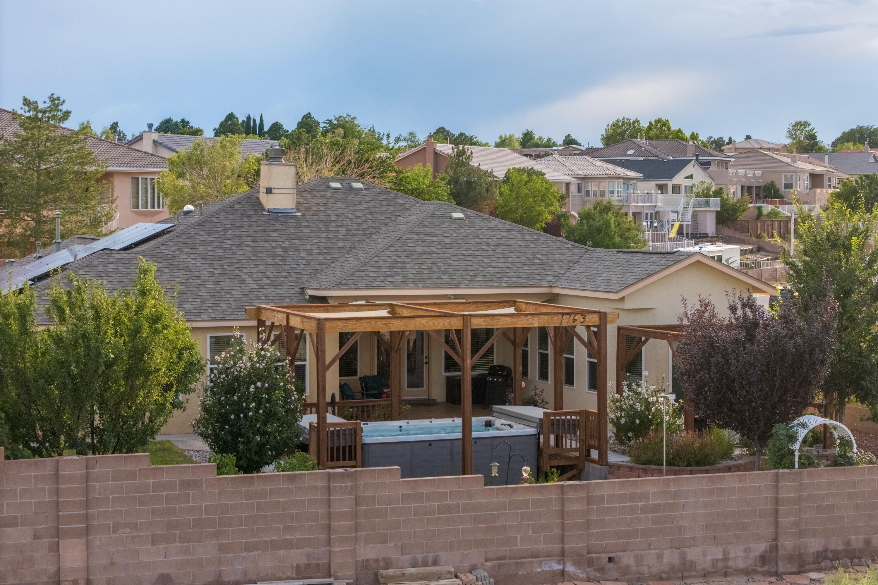 10120 SIERRA HILL Drive NW