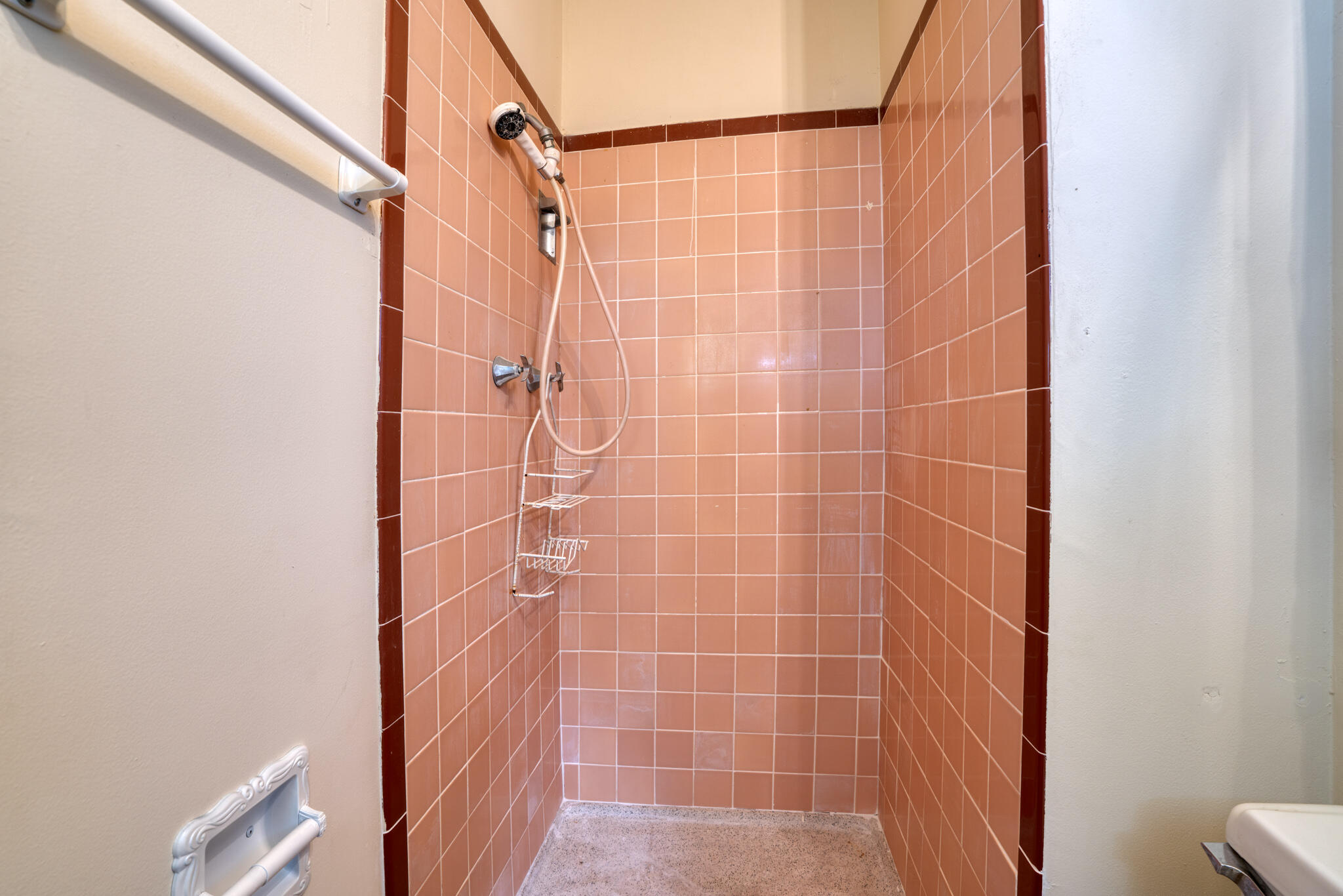 3430 Dakota Street NE