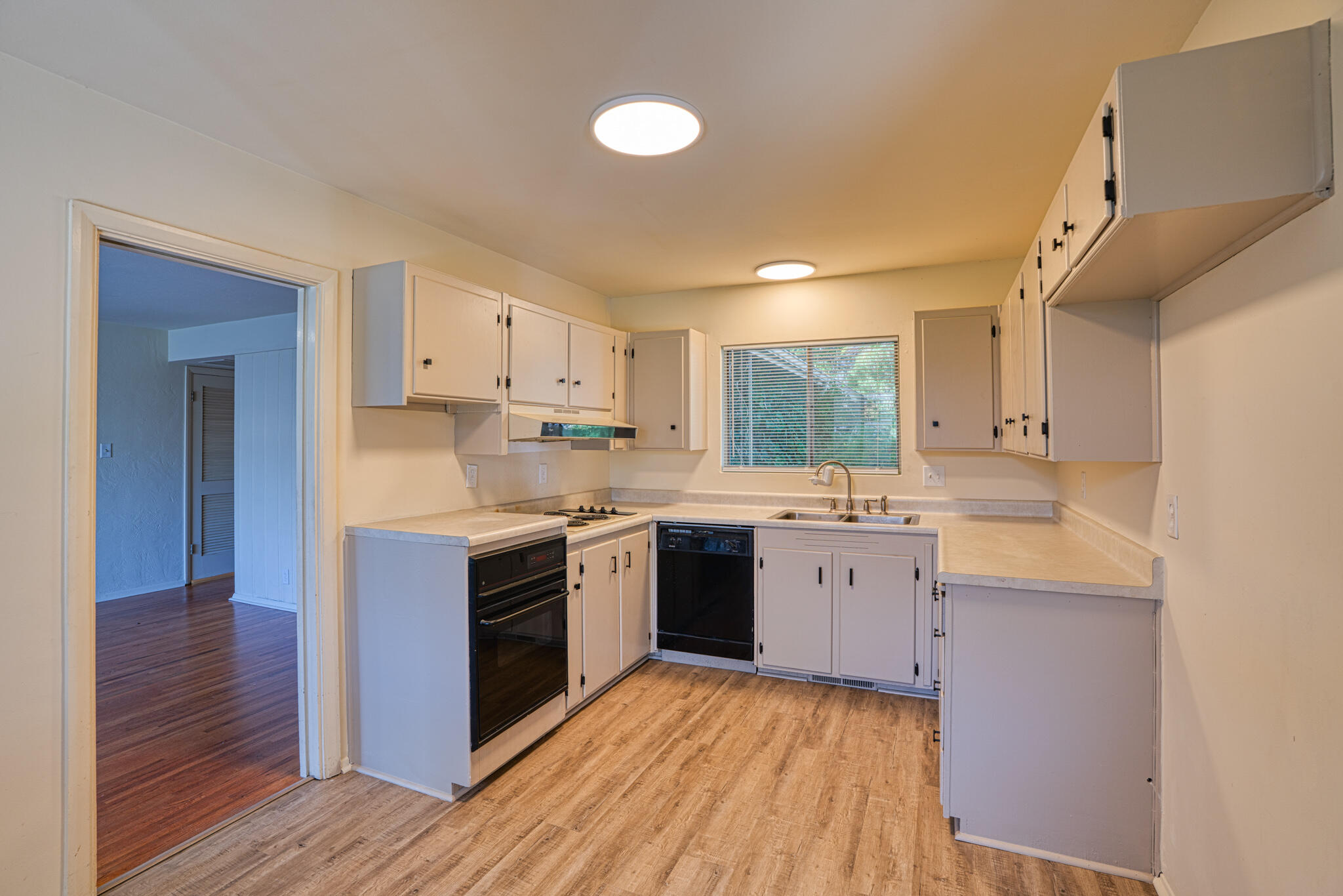 3430 Dakota Street NE