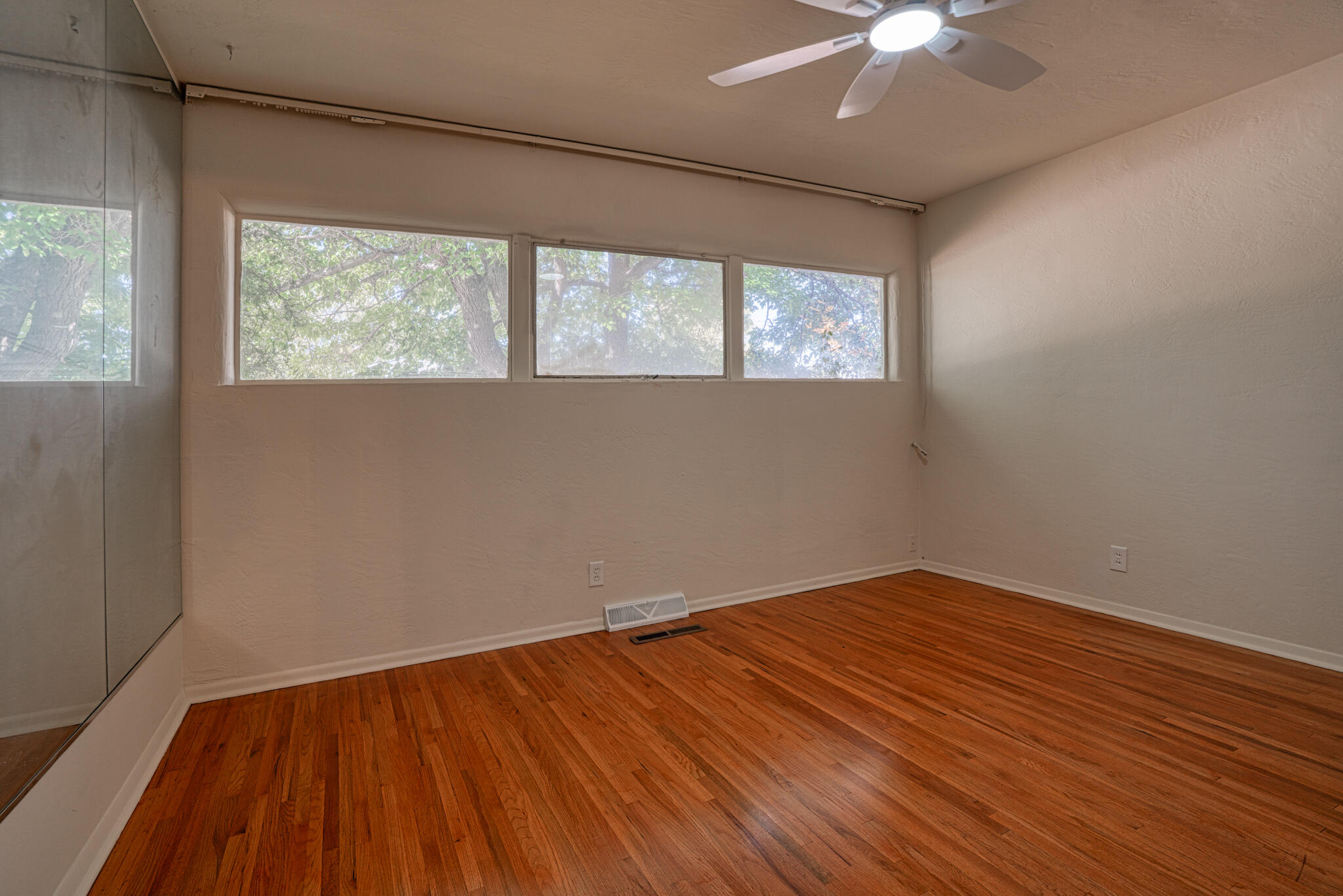 3430 Dakota Street NE