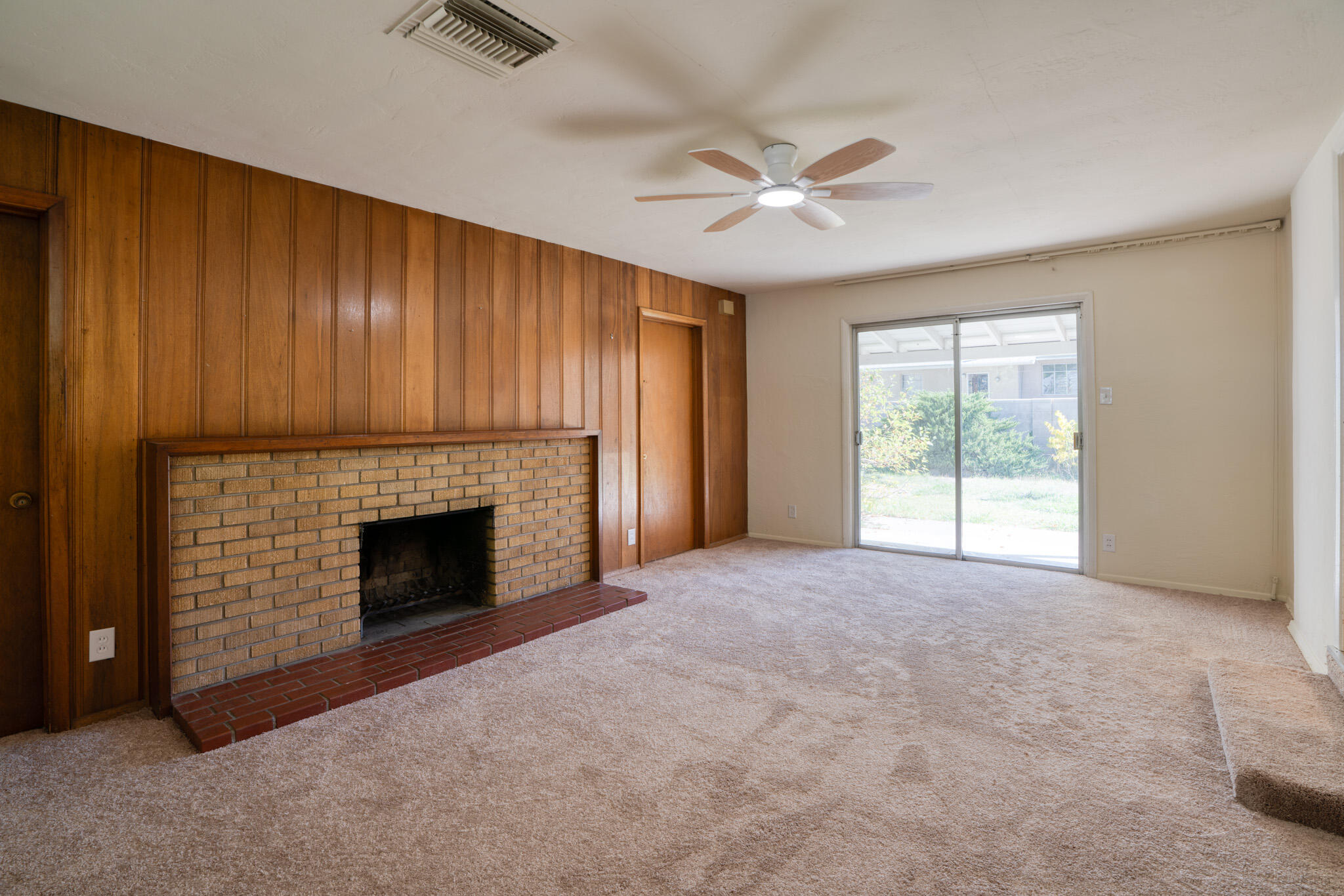 3430 Dakota Street NE