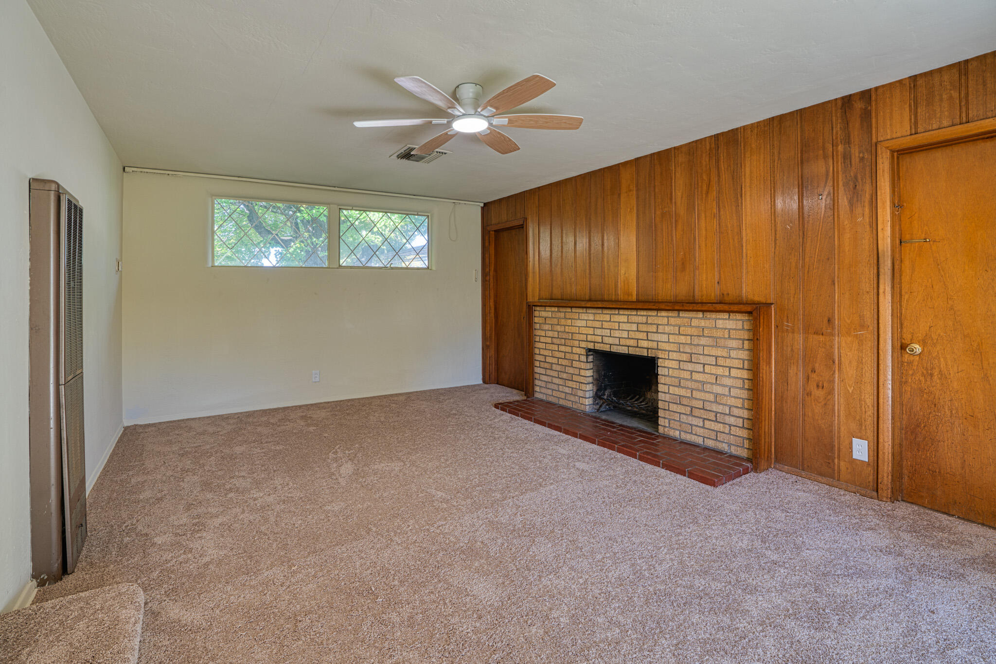 3430 Dakota Street NE