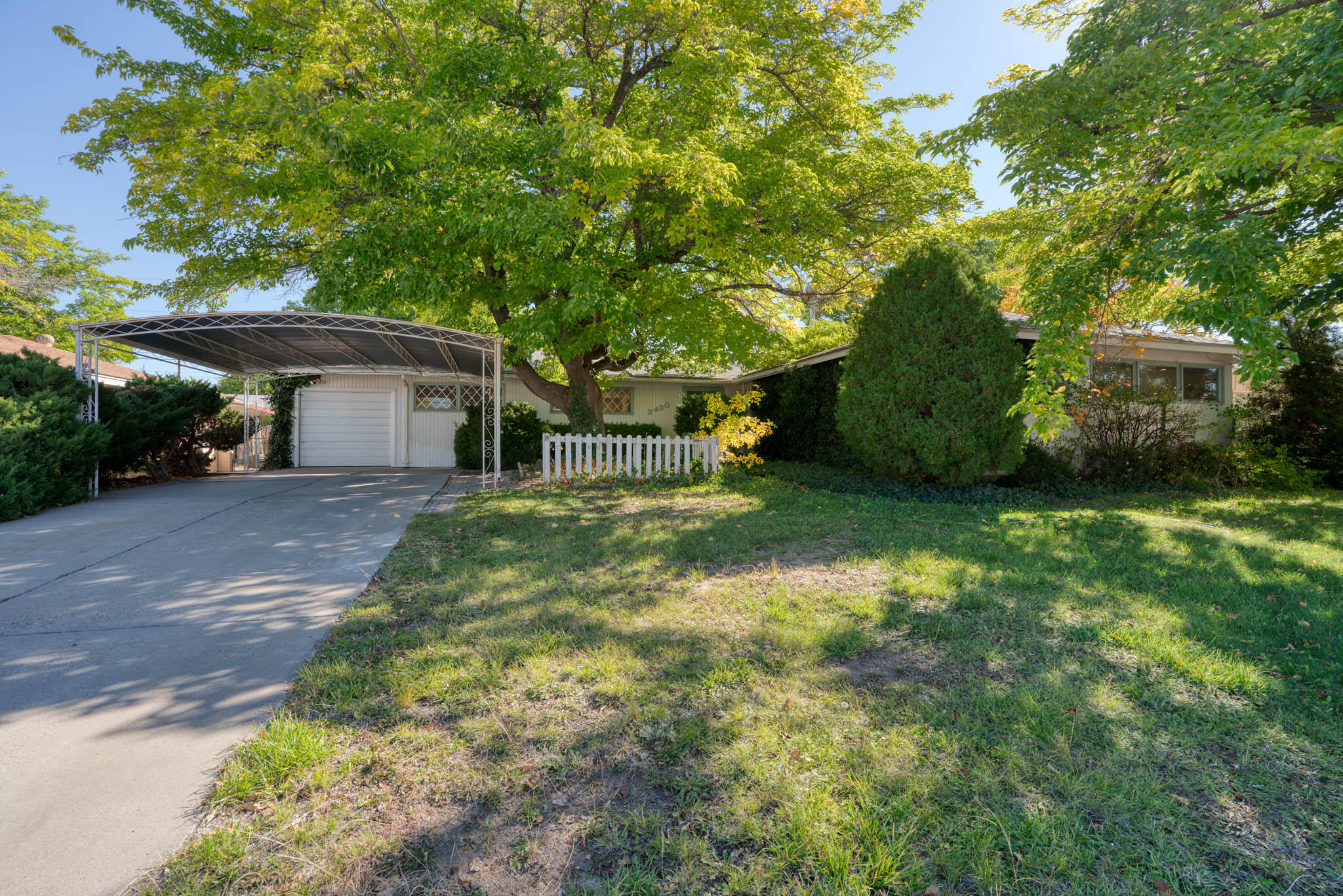 3430 Dakota Street NE