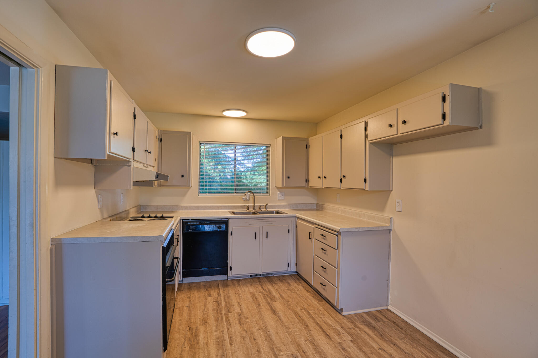 3430 Dakota Street NE