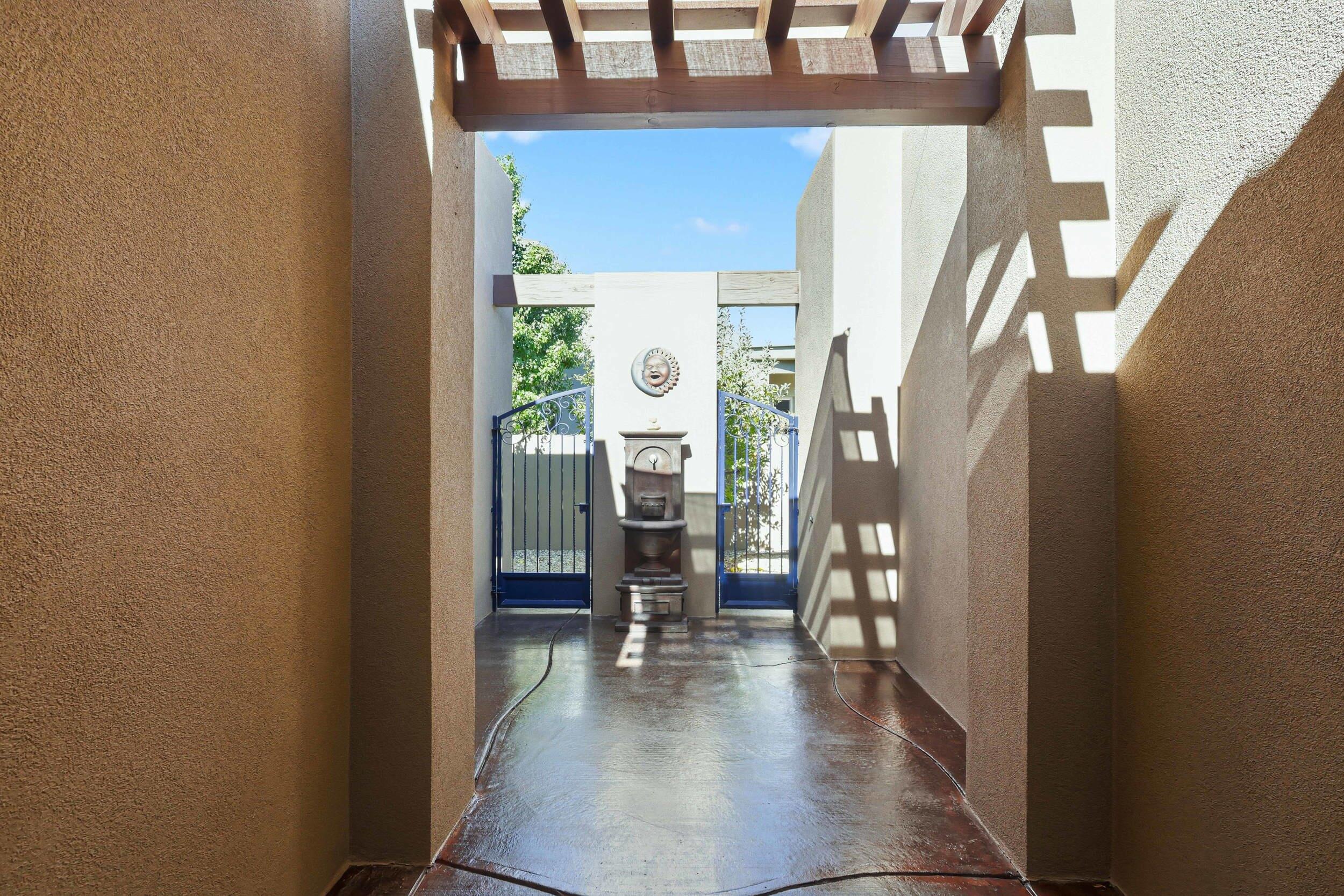 409 CILANTRO Lane NW