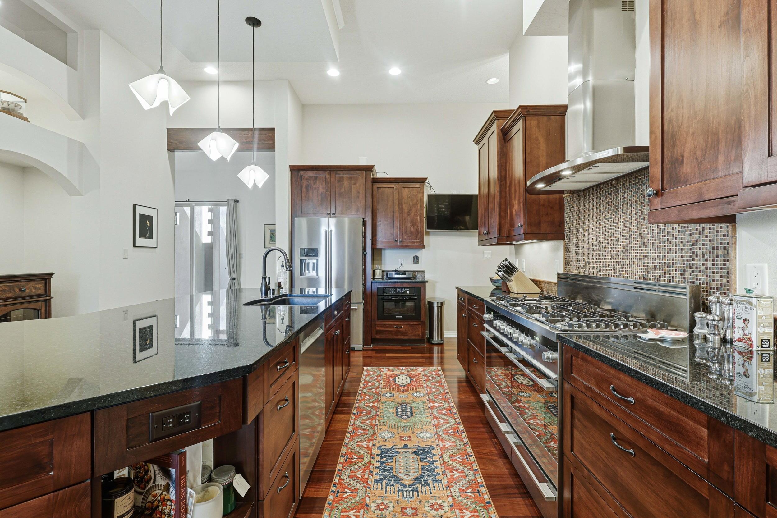 409 CILANTRO Lane NW