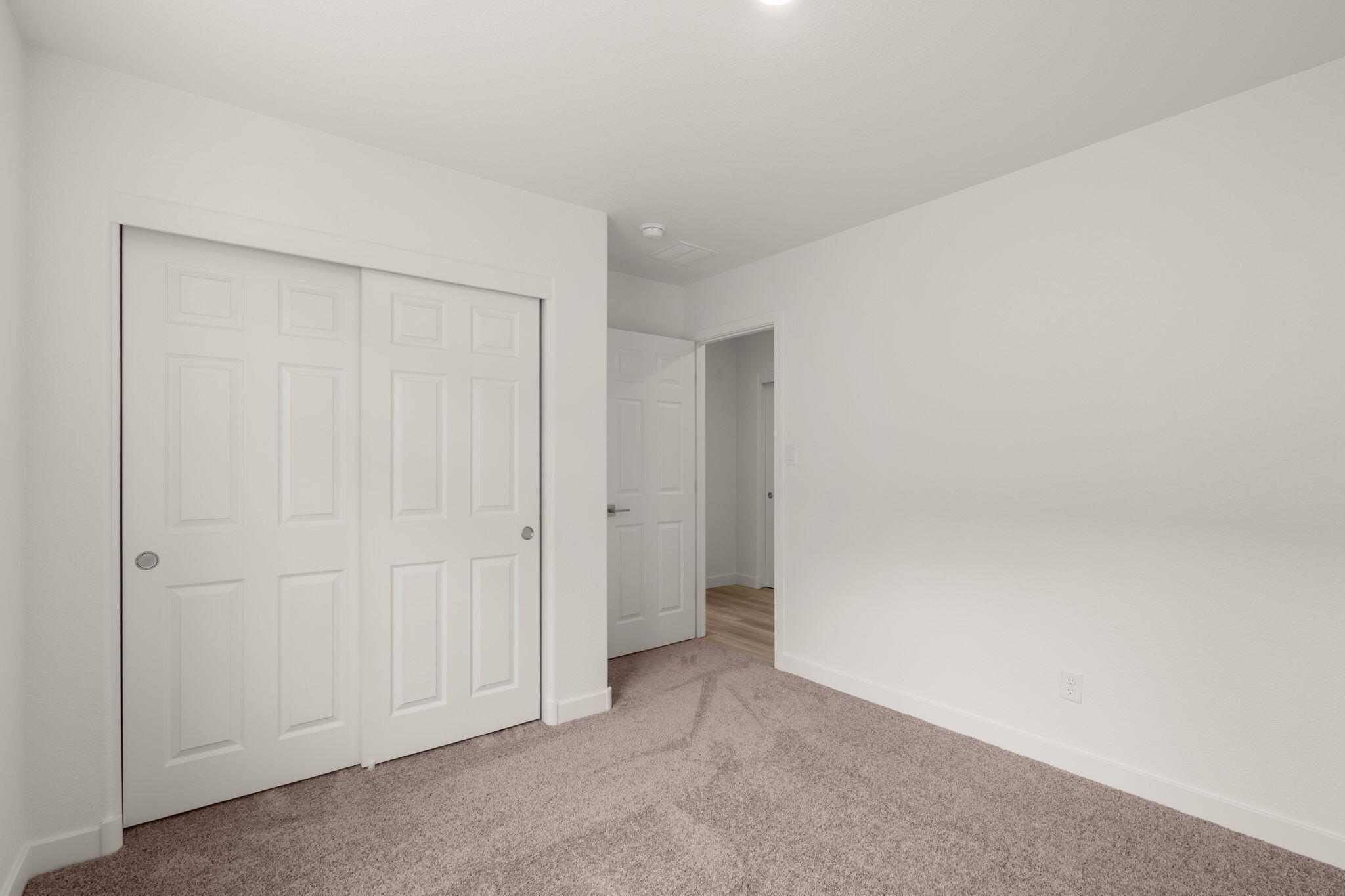 1629 Saddleback Trail NE