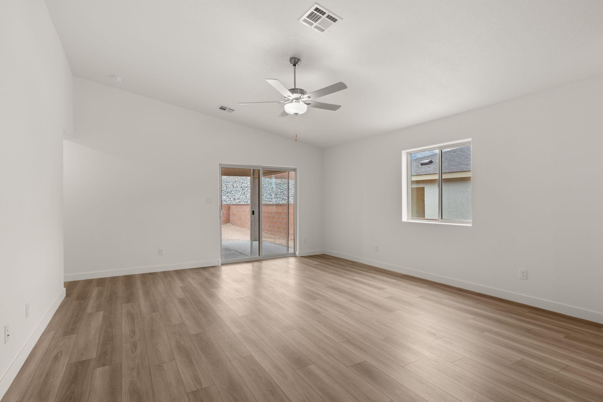 1629 Saddleback Trail NE