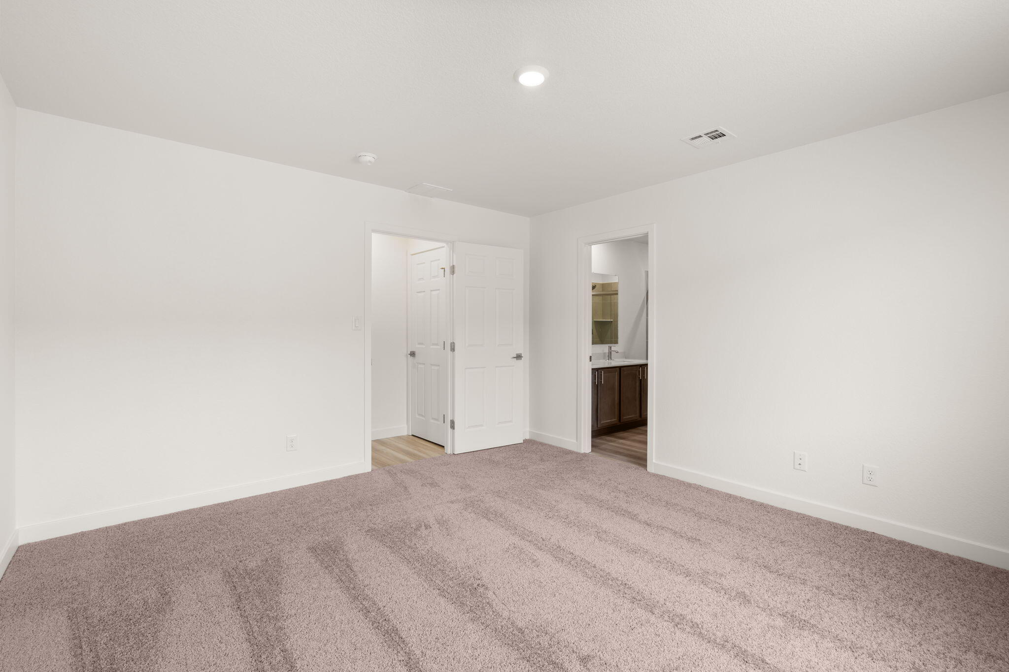 1629 Saddleback Trail NE