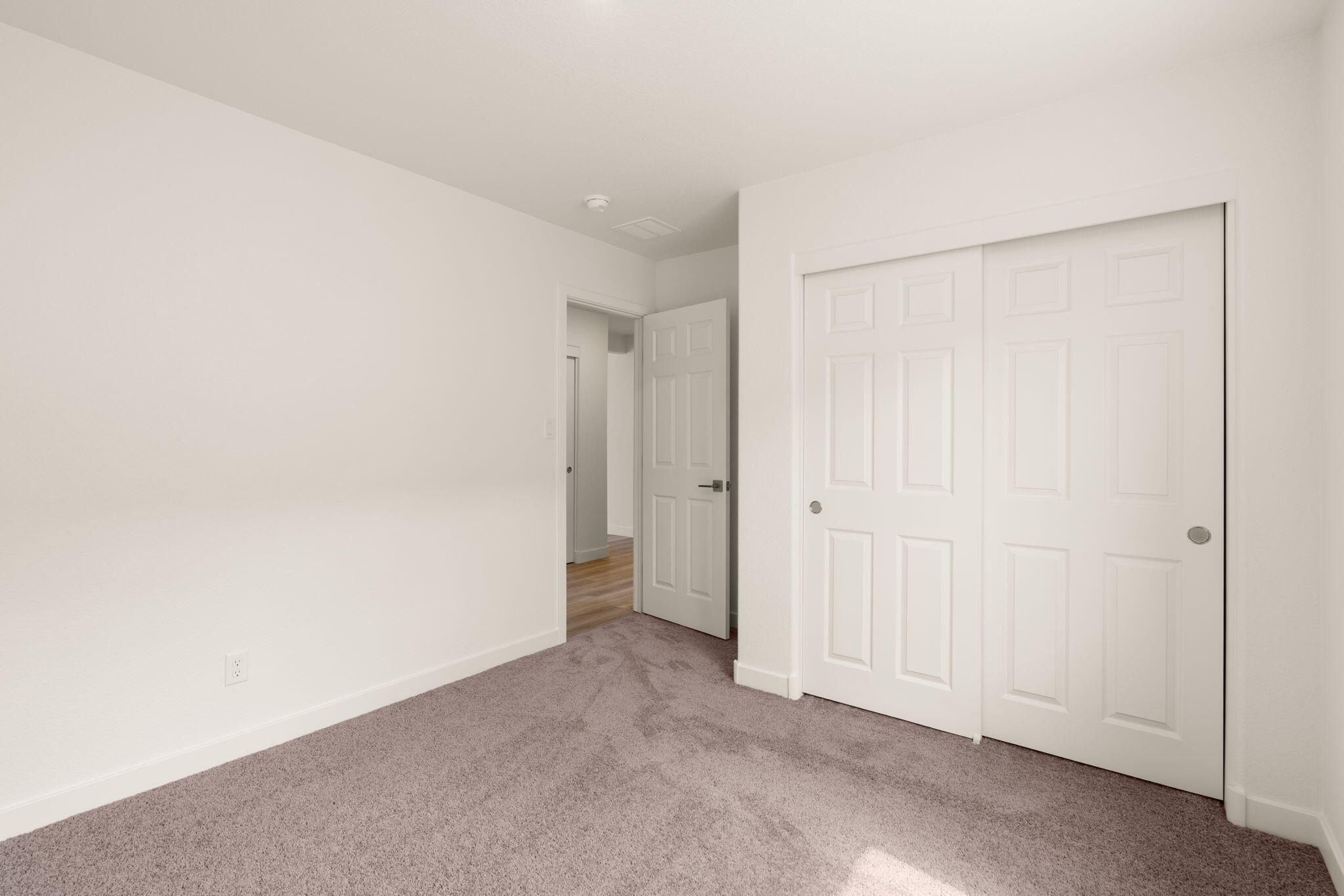 1629 Saddleback Trail NE