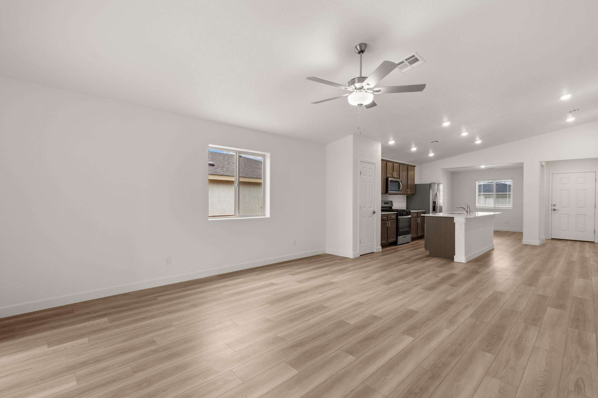 1629 Saddleback Trail NE