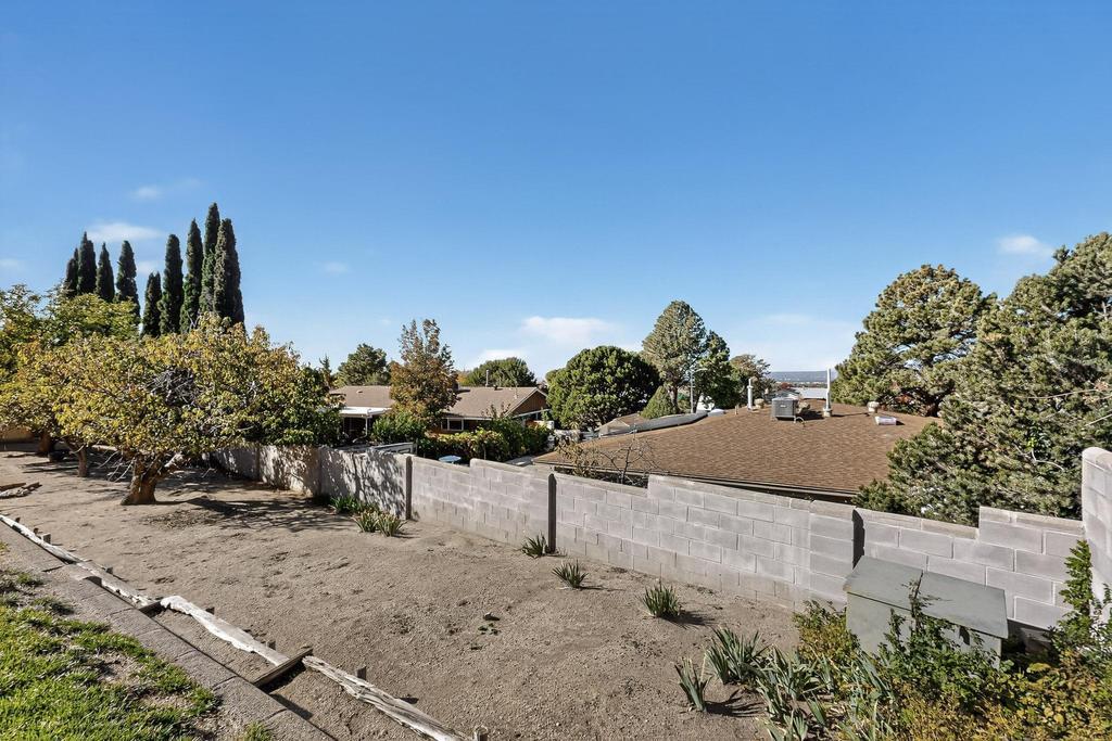 3041 Casa Del Norte Drive NE