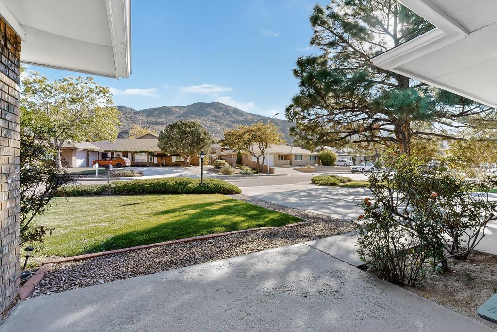 3041 Casa Del Norte Drive NE