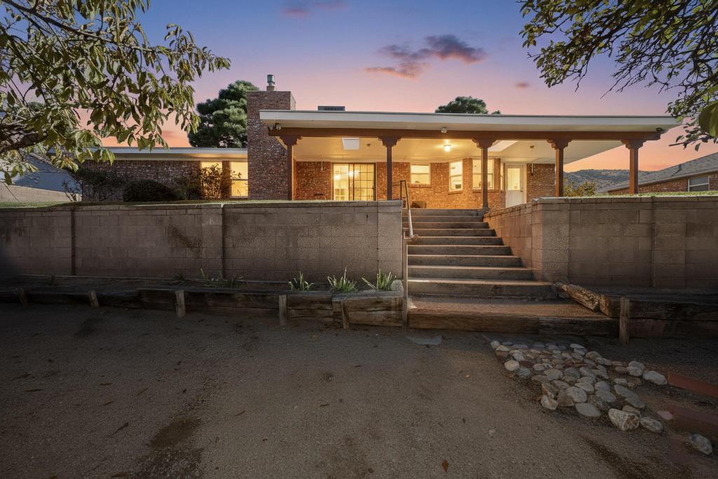 3041 Casa Del Norte Drive NE